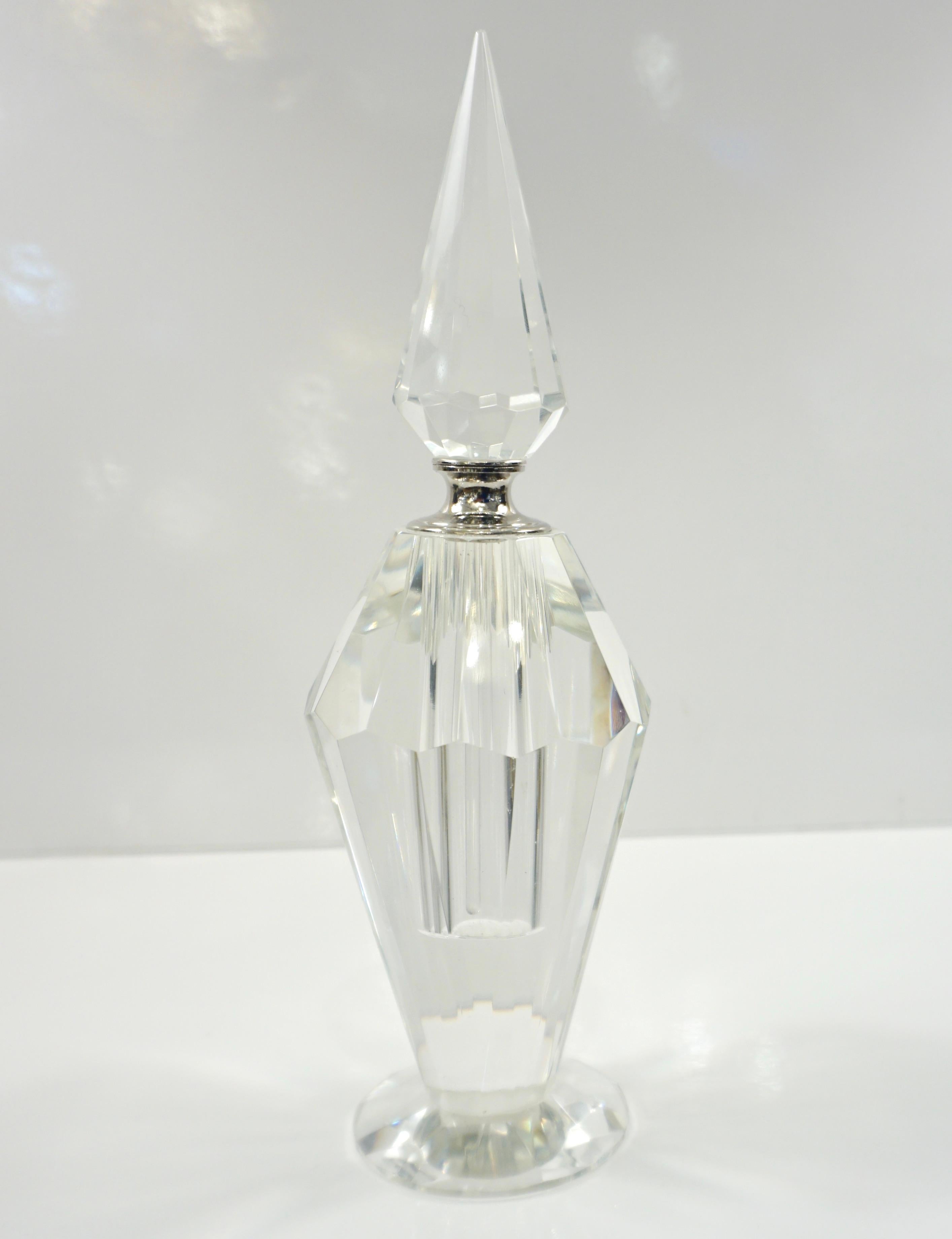 Hand-Crafted 1950s American Vintage Diamond Cut Multi Faceted Tall Crystal Perfume Bottle For Sale