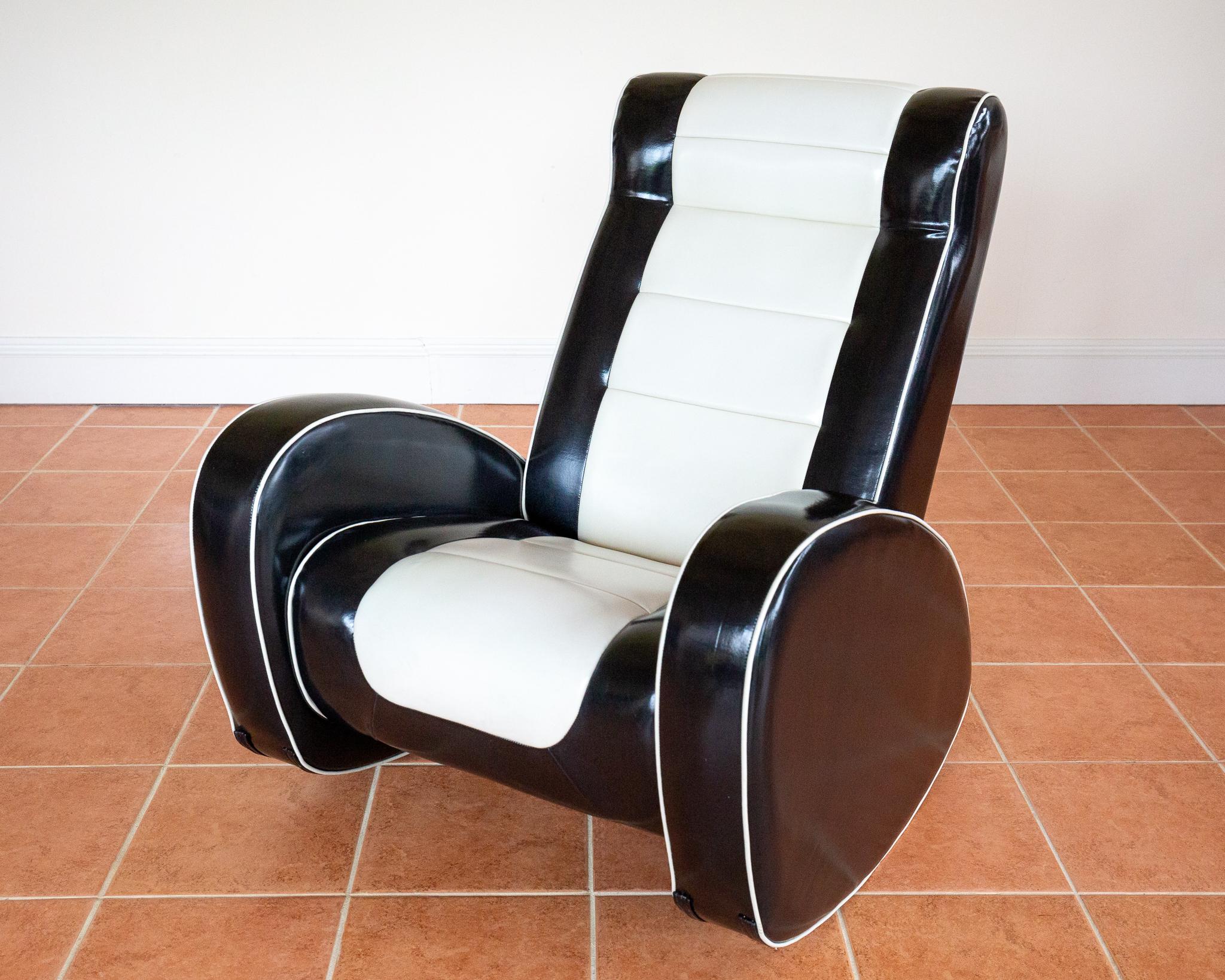 1950s Americana Style Rocking Chair Art Deco Lounge Chair Black White Armchair en venta 10