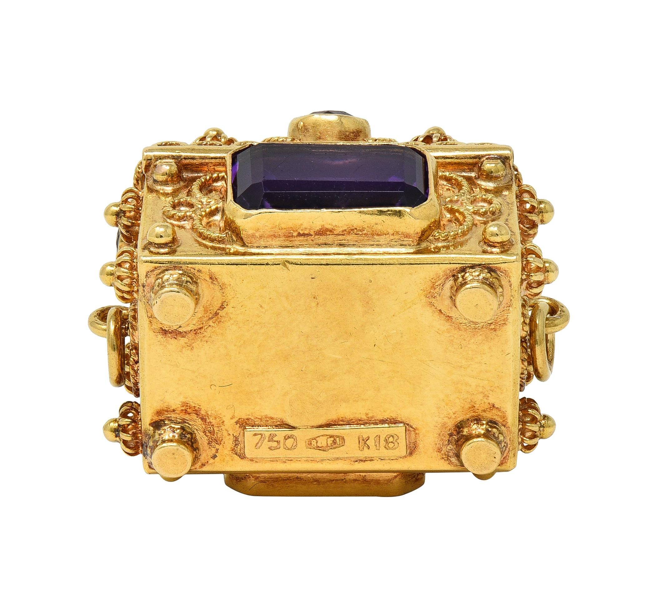 1950's Amethyst 18 Karat Yellow Gold Vintage Chest Pendant Charm For Sale 2