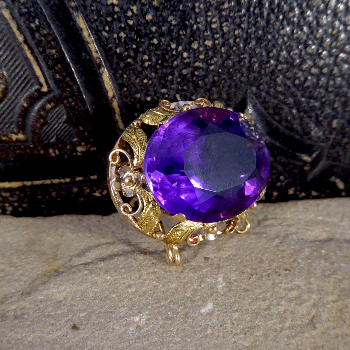 Women's or Men's 1950's Amethyst and 14ct Tri-Gold Filigree Brooch and Pendant as Part of Suite For Sale