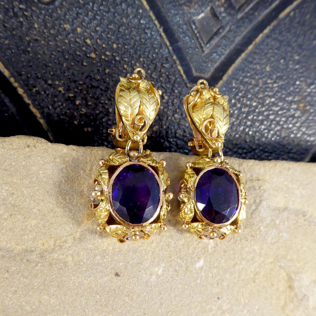 1950's Amethyst and 14ct Tri-Gold Filigree Clip Earrings as Part of Suite In Good Condition For Sale In Yorkshire, West Yorkshire