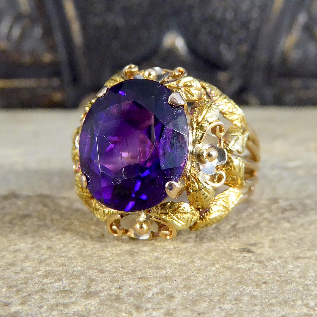 Oval Cut 1950's Amethyst and 14ct Tri-Gold Filigree Ring as Part of Suite For Sale