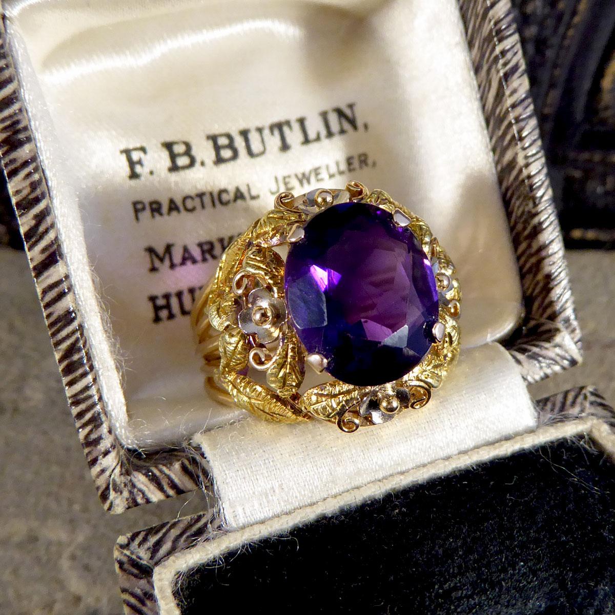 1950's Amethyst and 14ct Tri-Gold Filigree Ring as Part of Suite For Sale 3
