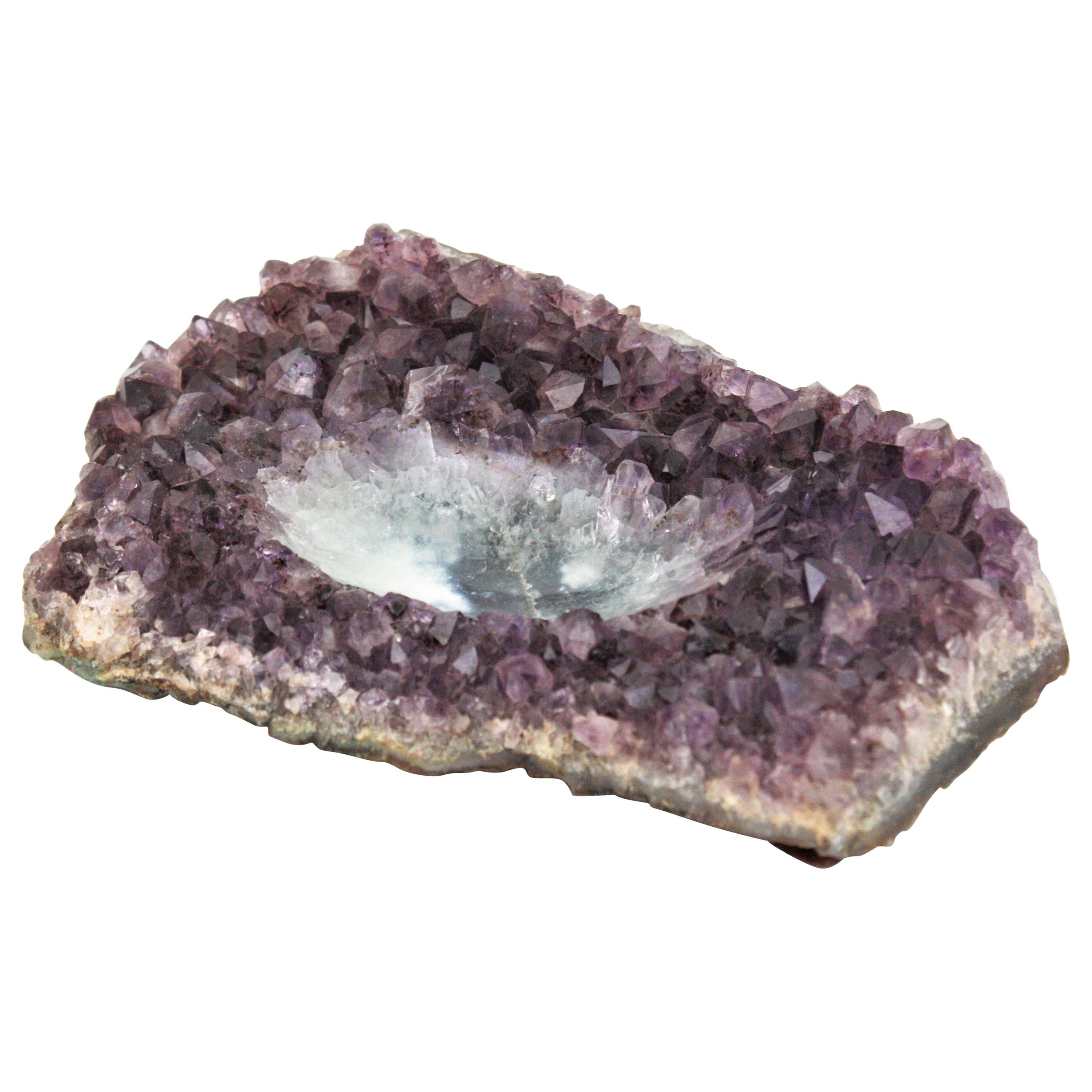 Handgeschnitzte Schale oder Aschenbecher mit Amethyst-Geode-Stein, 1950er Jahre