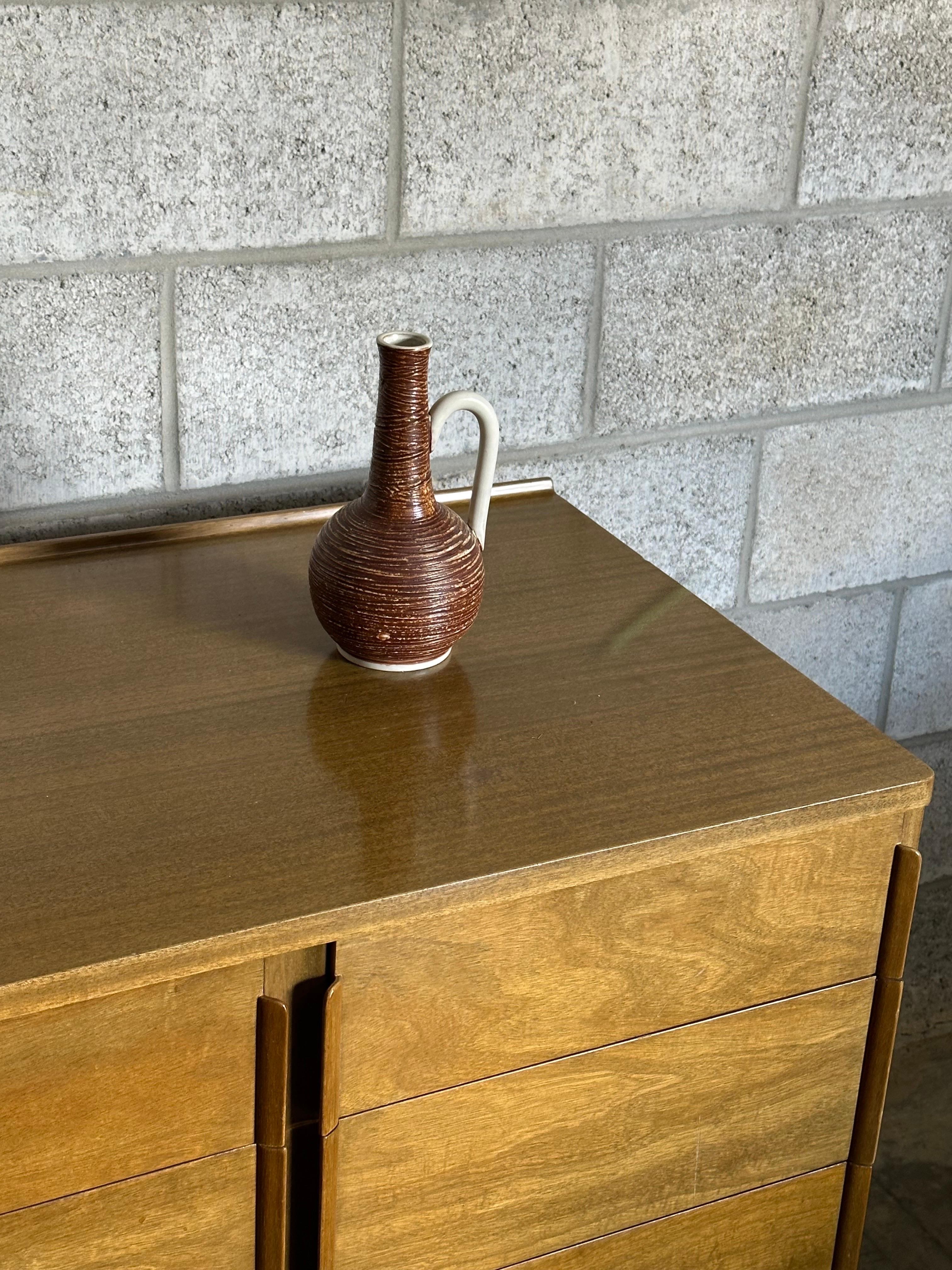 Mid-Century moderno Vaso brocca Andersson & Johansson del 1950 per Höganäs Keramik, Svezia in vendita