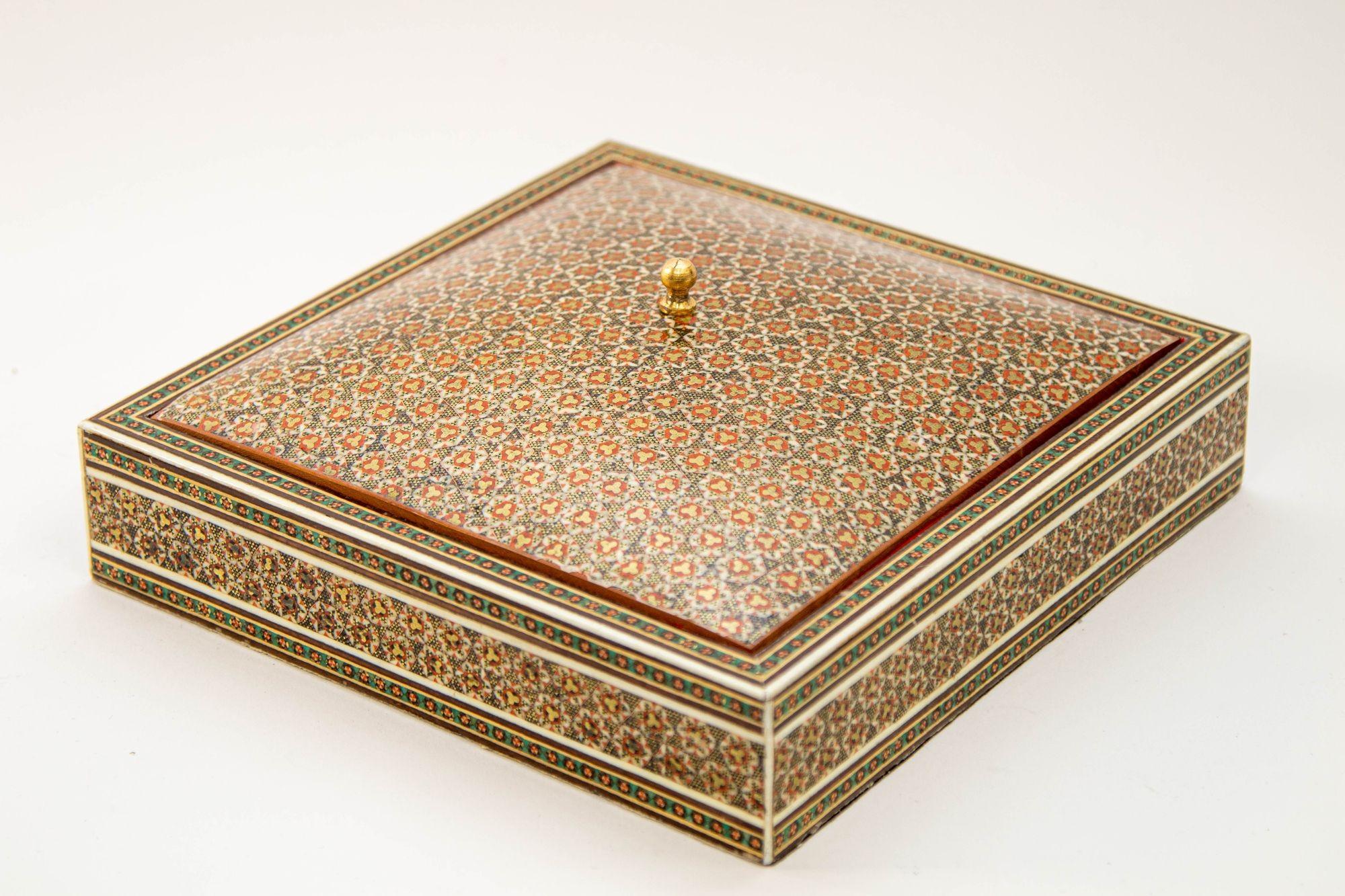 1950s Anglo Indian Style Micro Mosaic Inlaid Jewelry Box For Sale 9