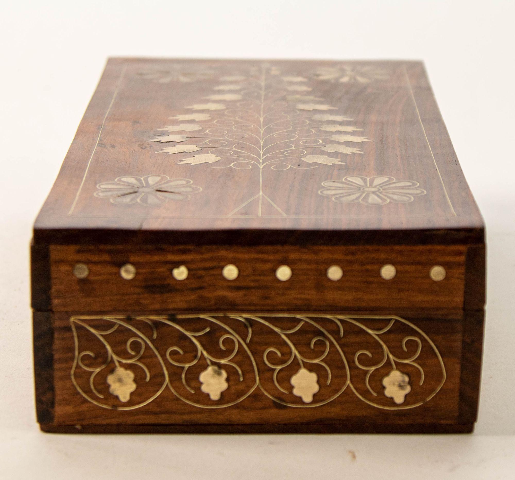 1950s Anglo Indian Style Rosewood Box with Brass Tree of Life Symbol Inlaid For Sale 2