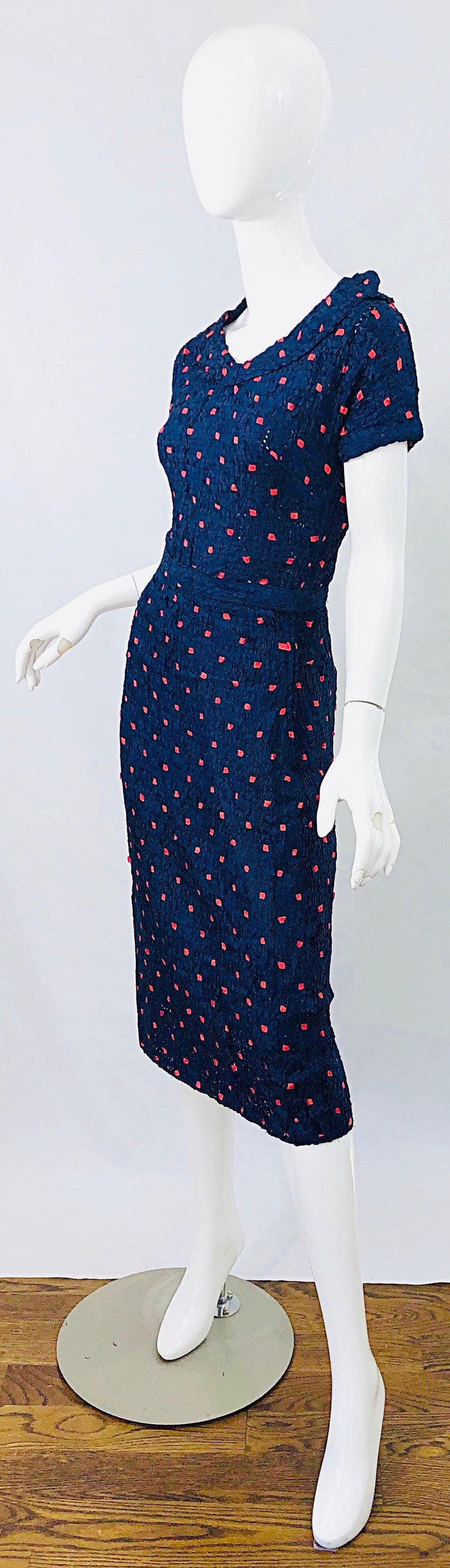 1950s Ann Fleischer for I Magnin Hand Ribbon Knit Navy Blue + Red Vintage Dress For Sale 1