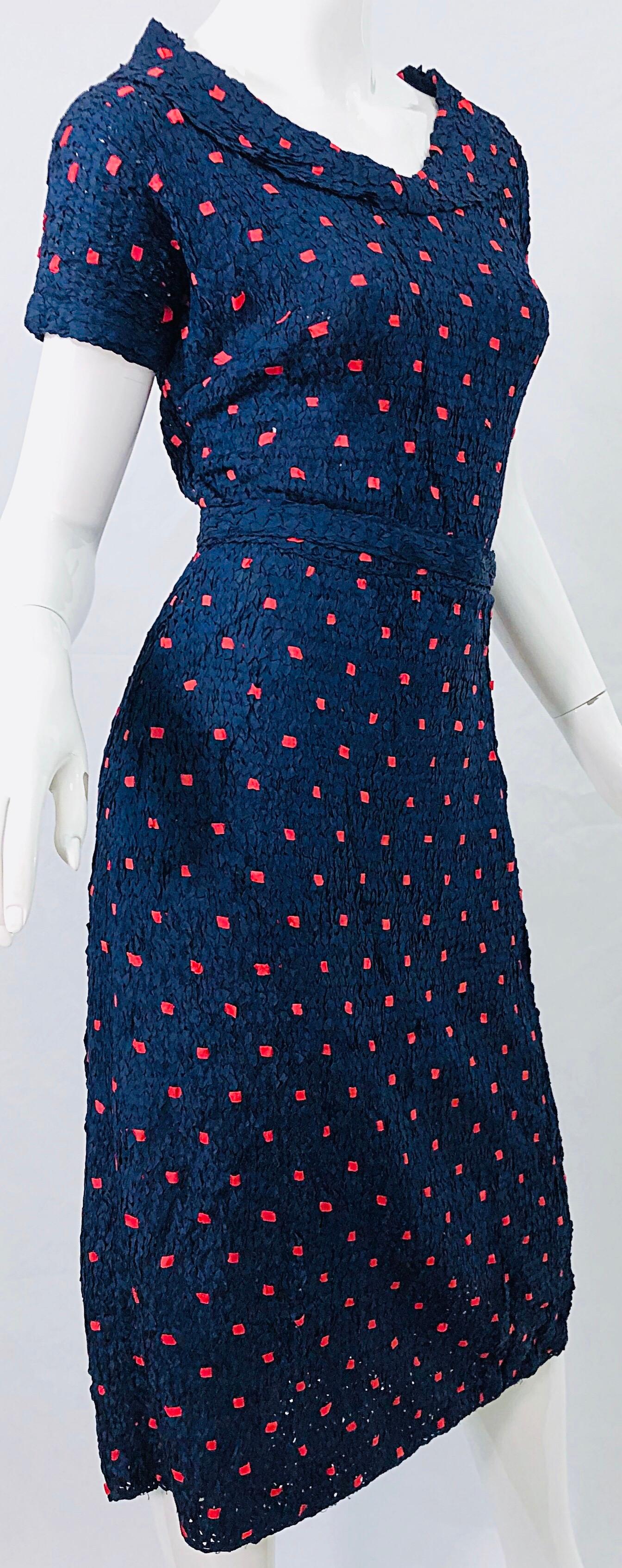 Women's 1950s Ann Fleischer for I Magnin Hand Ribbon Knit Navy Blue + Red Vintage Dress For Sale