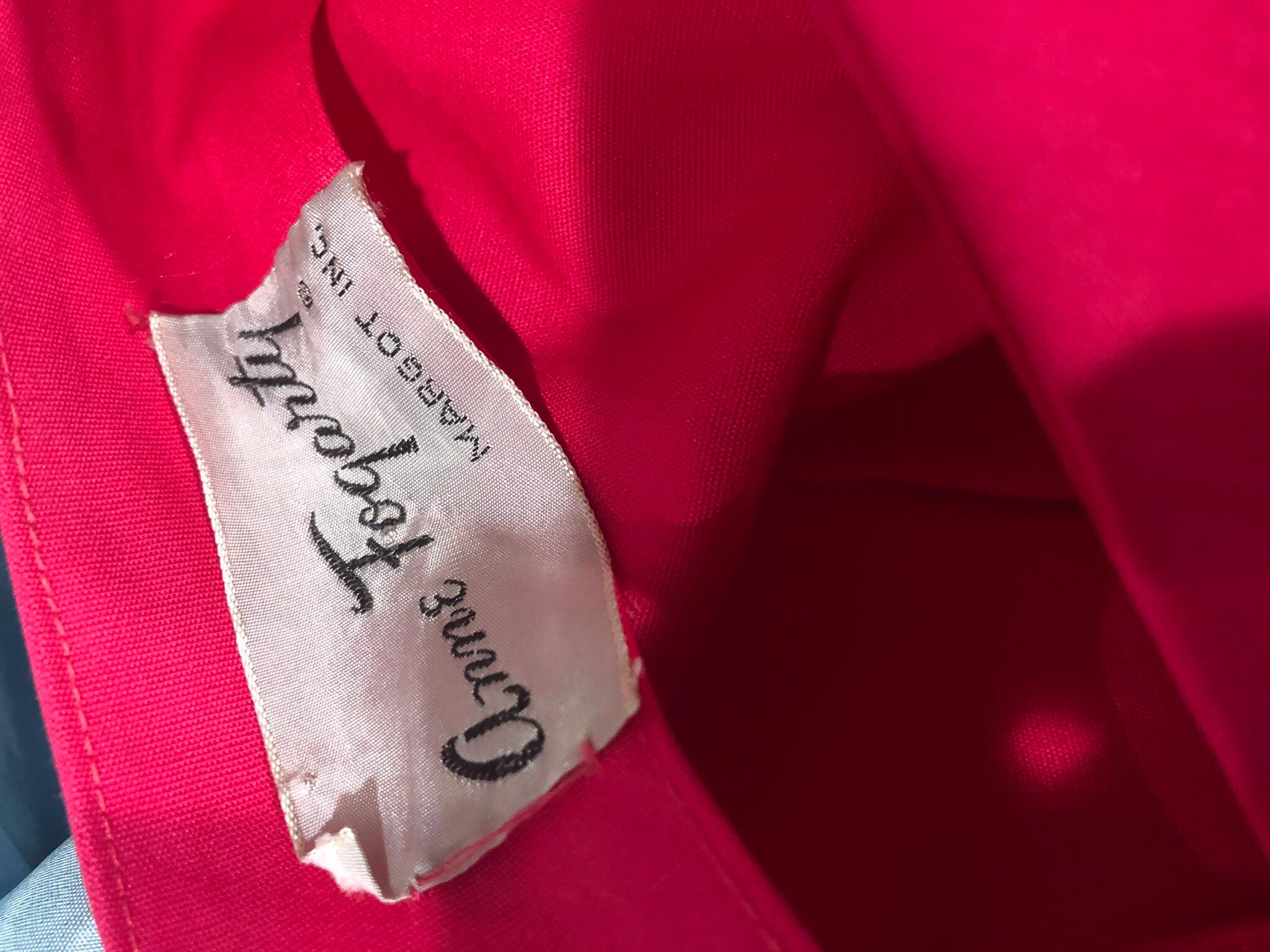 Rose Anne Fogarty - Robe vintage ajustée et évasée en soie rose vif, années 1950, état neuf en vente