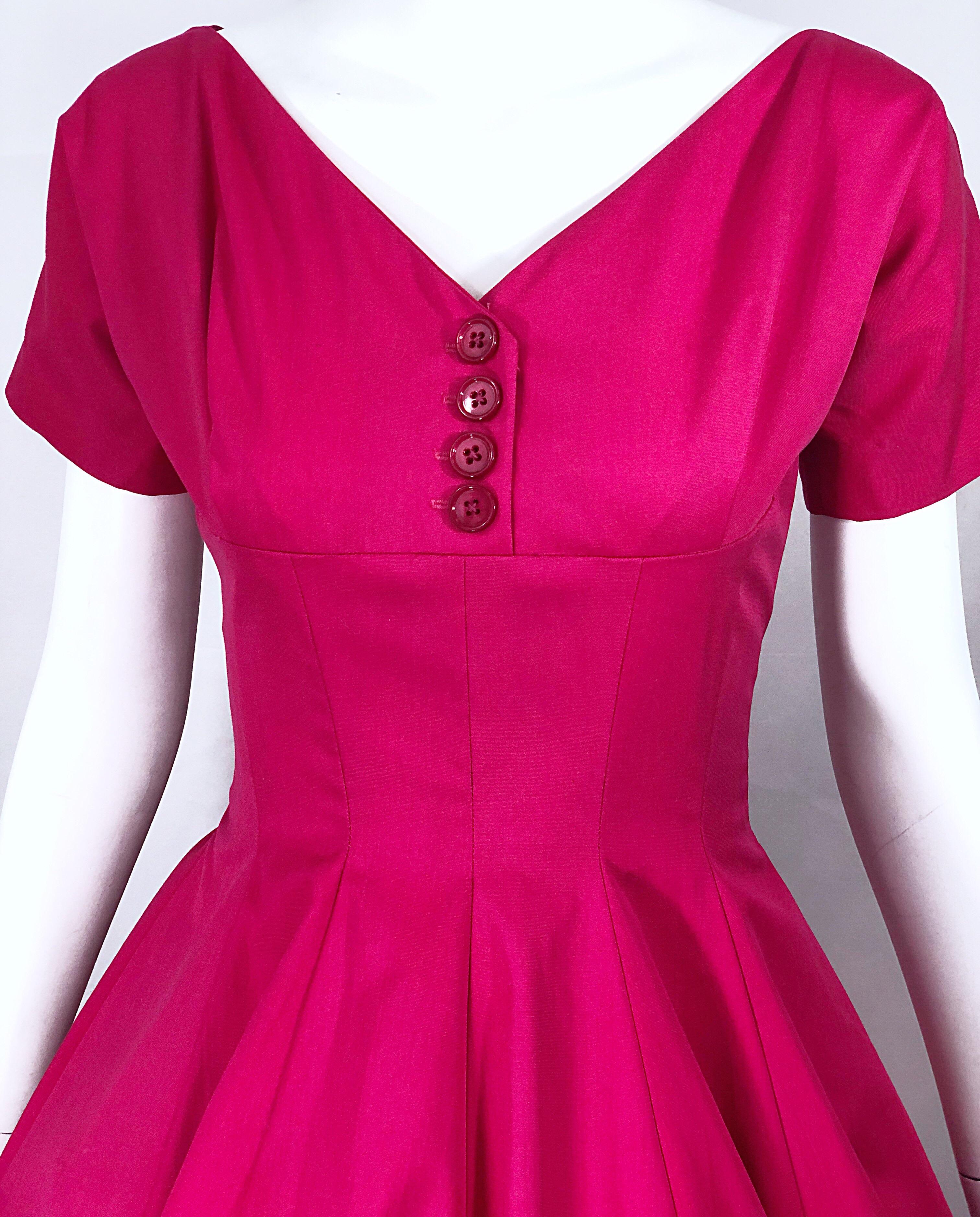 Anne Fogarty - Robe vintage ajustée et évasée en soie rose vif, années 1950, état neuf Pour femmes en vente