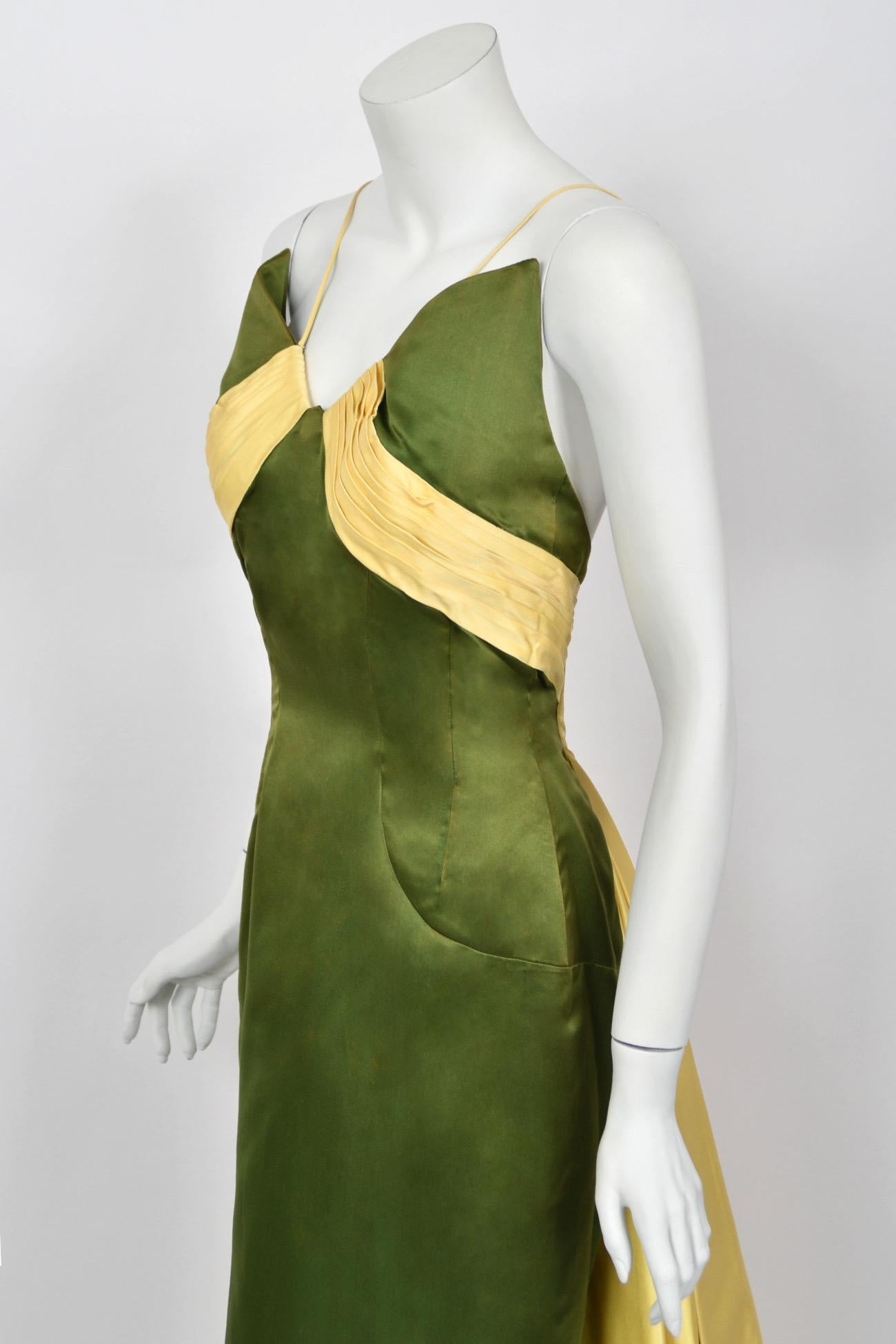 1950's Anne Verdi Couture Green & Yellow Silk Winged-Bust Hourglass Trained Gown For Sale 8