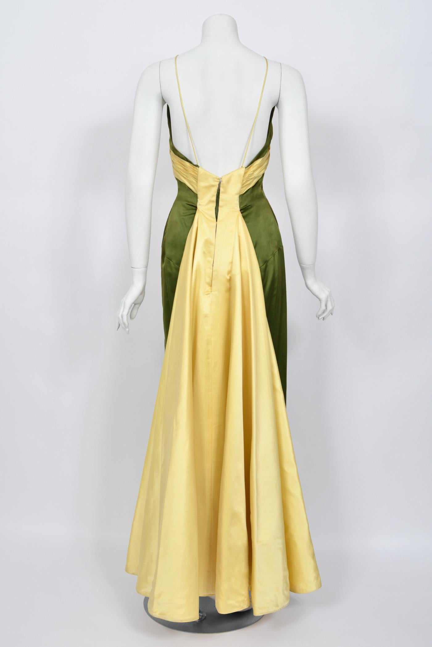 1950's Anne Verdi Couture Green & Yellow Silk Winged-Bust Hourglass Trained Gown For Sale 9