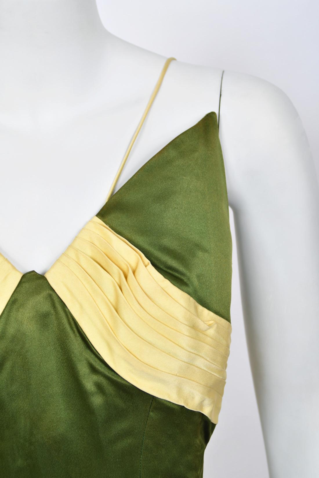 1950's Anne Verdi Couture Green & Yellow Silk Winged-Bust Hourglass Trained Gown For Sale 4
