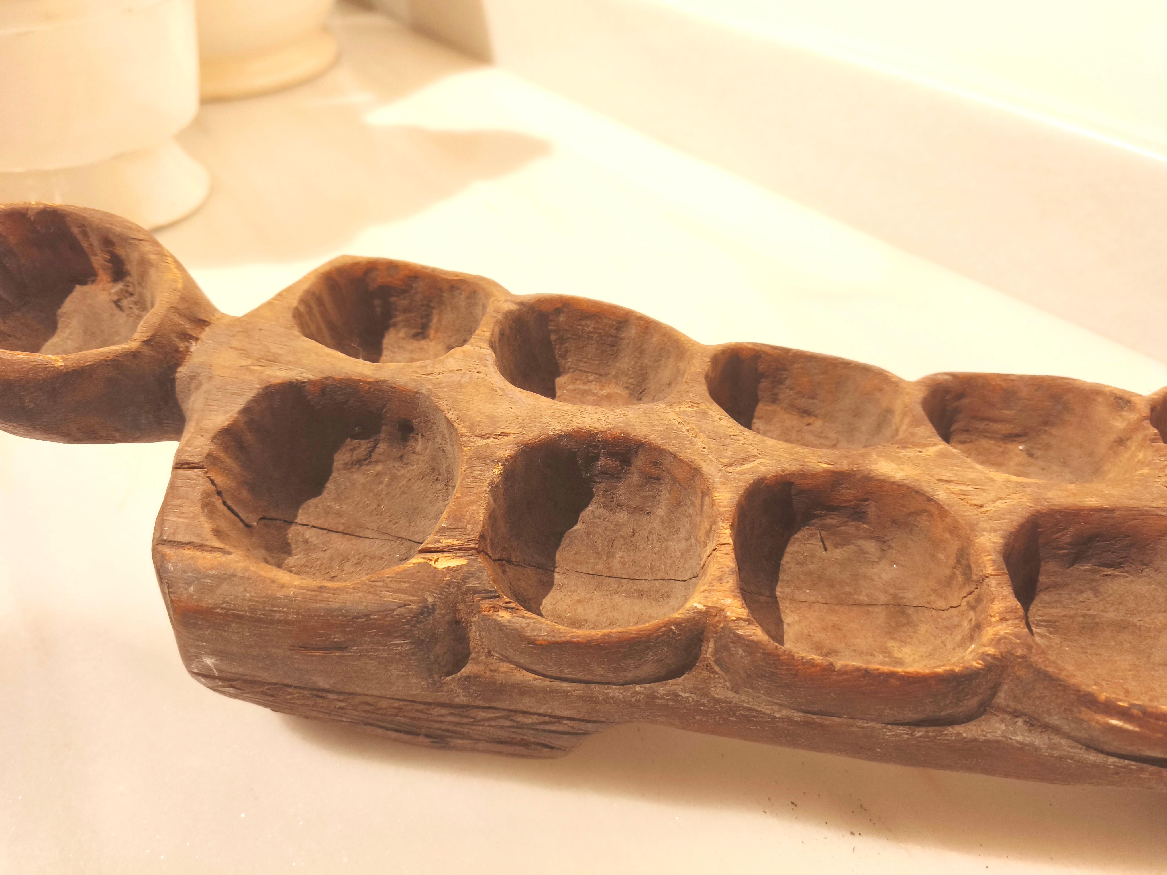 Antiquités des années 1950 Plateau de jeu africain Mancala sculpté en Wood en vente 5