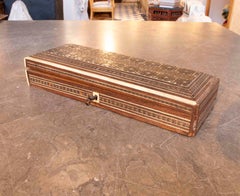 Boîte à documents ancienne des années 1950, avec marqueterie orientale en bois