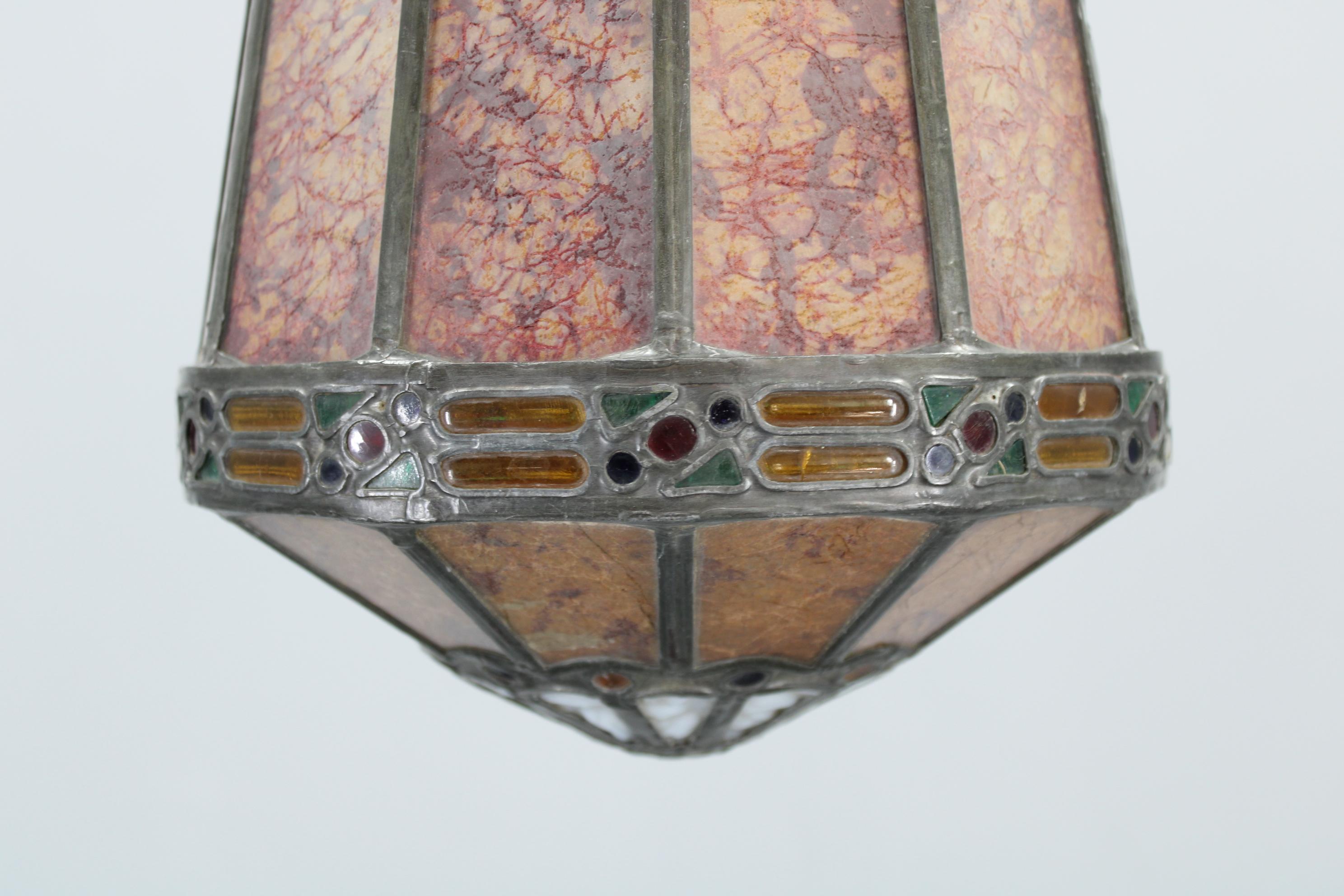 XX secolo Lampada a sospensione in vetro antico degli anni '50 in stile Tiffany in vendita