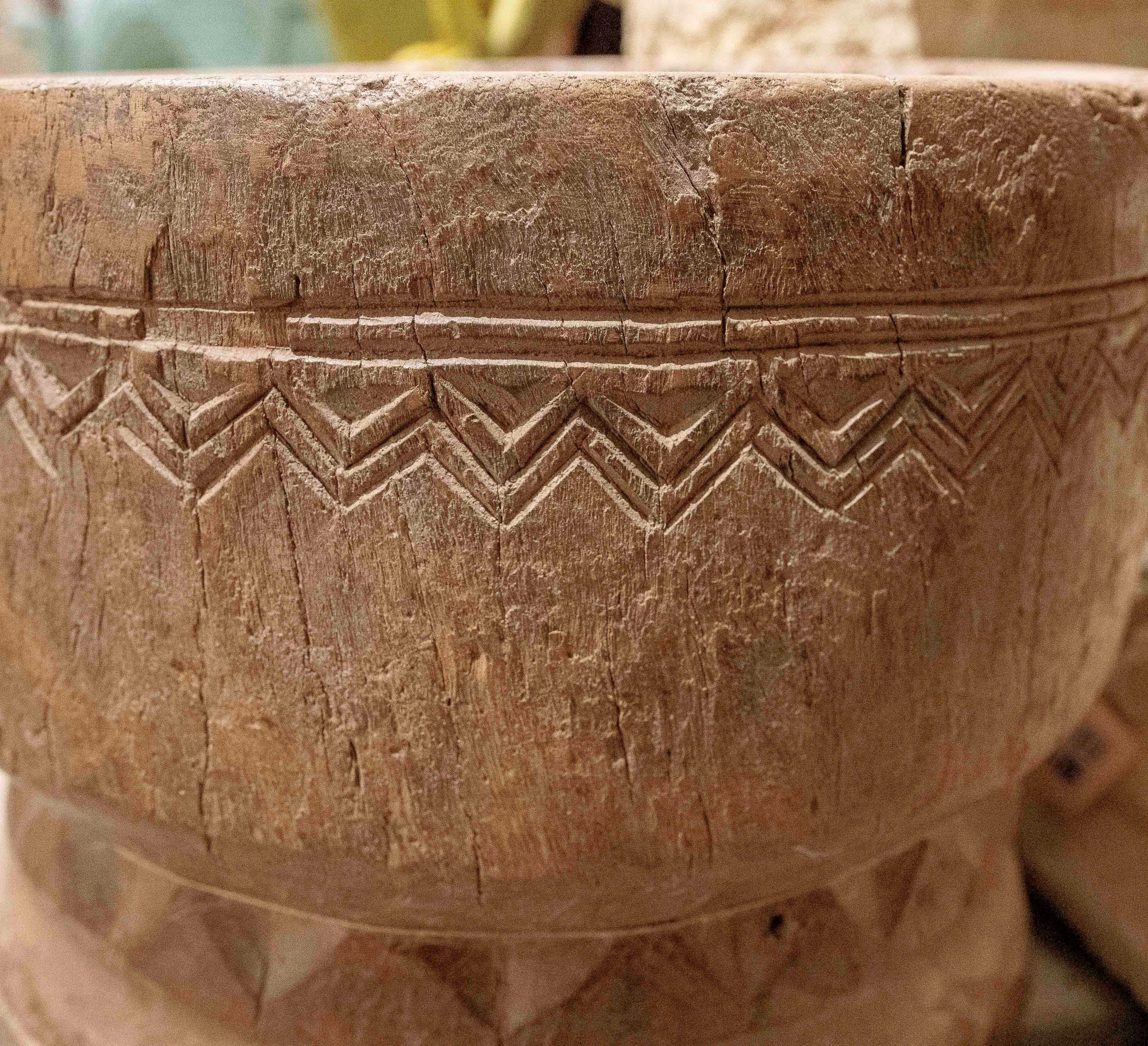 1950er Jahre Antiker handgeschnitzter Holzmörser im Angebot 6