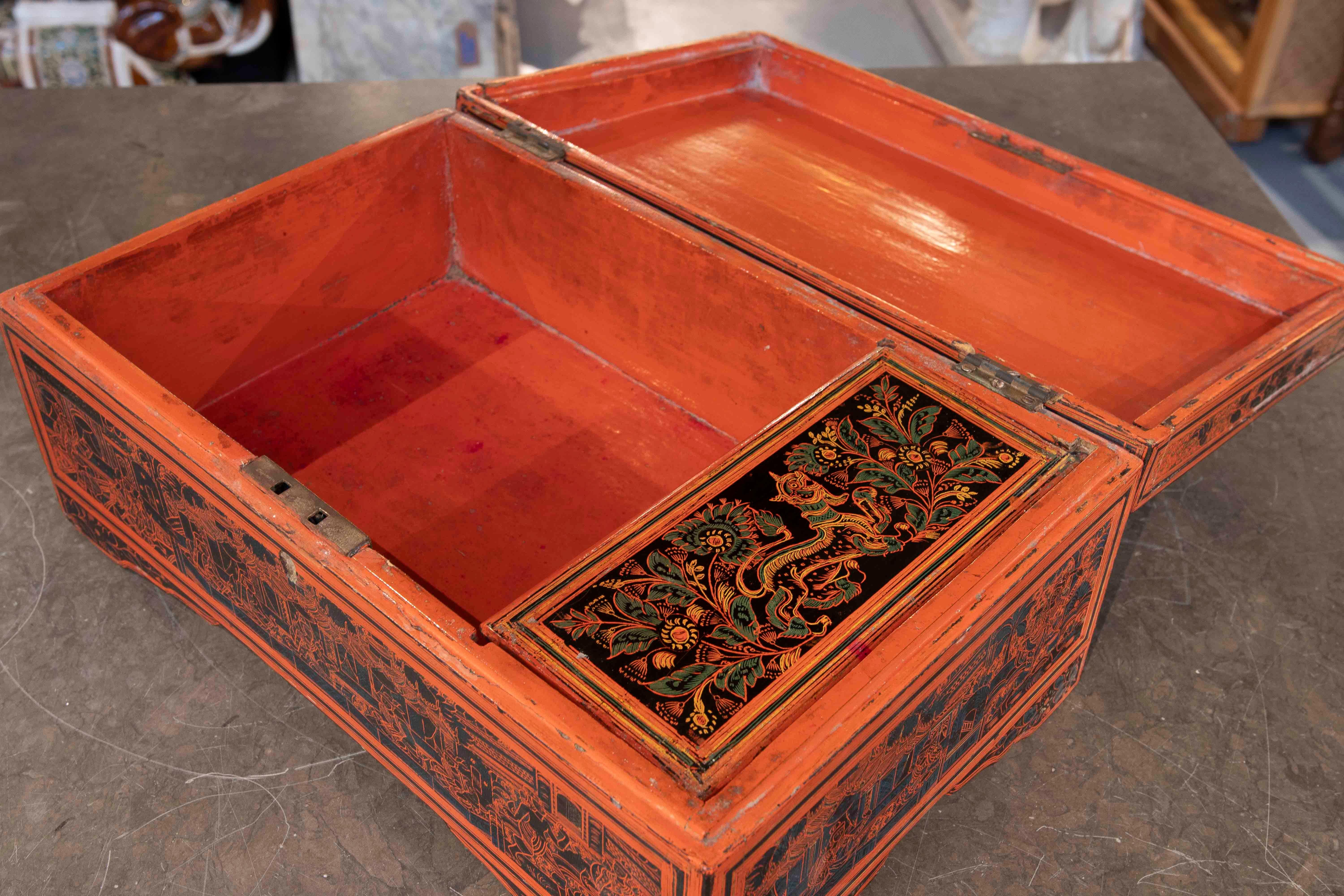 1950s Antique Lacquered Wooden Box with Ornamental Details For Sale 2