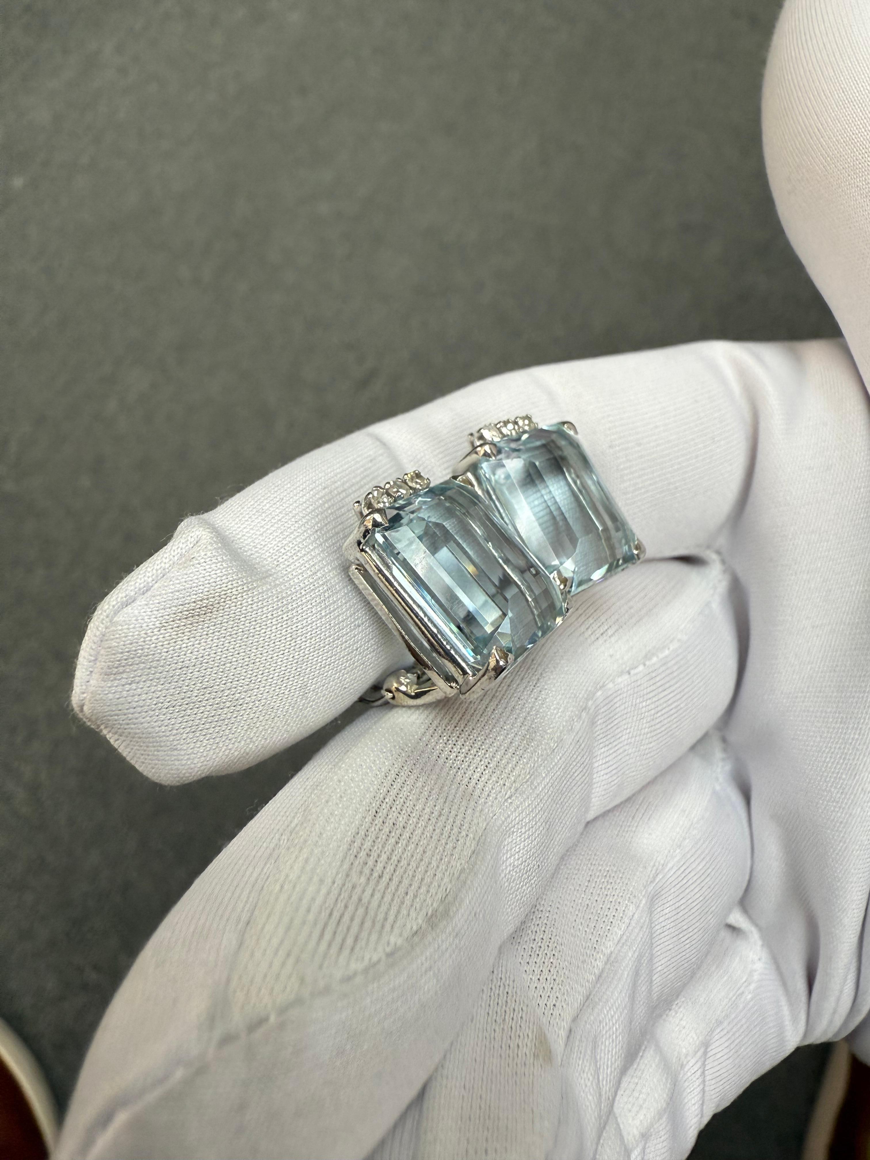 1950s Aquamarine Diamond White Gold Clip On Earrings in vendita 5