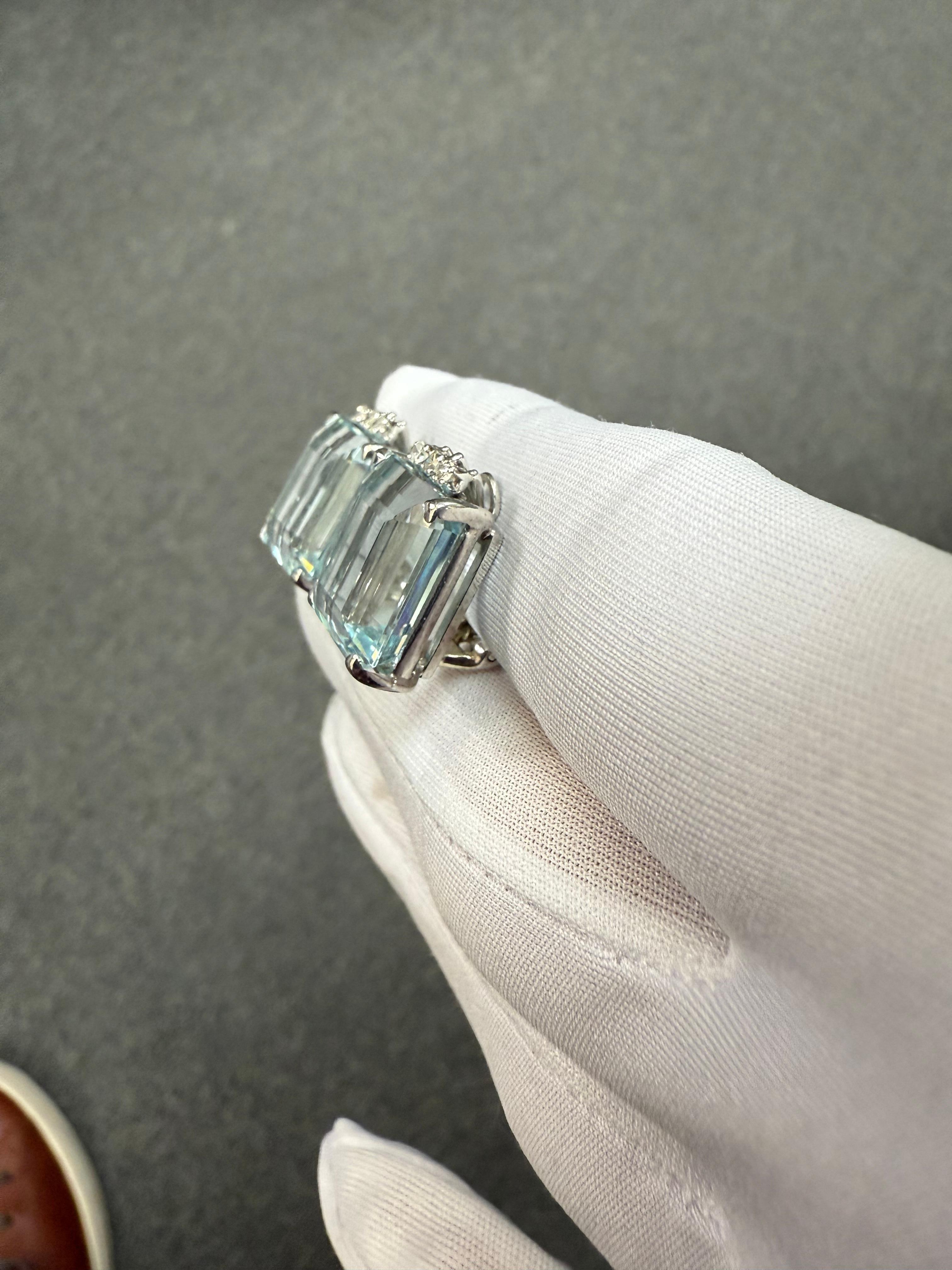 1950s Aquamarine Diamond White Gold Clip On Earrings in vendita 6