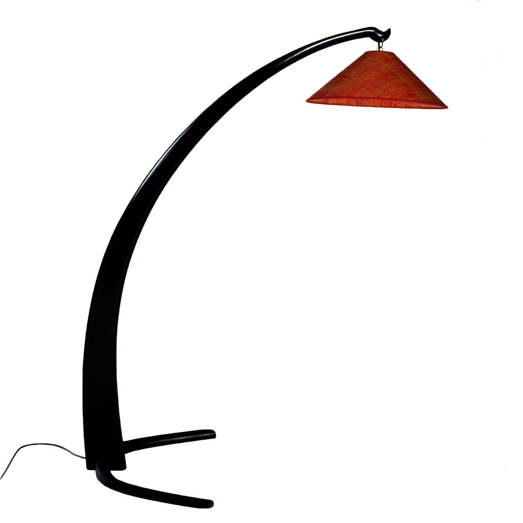 Lampe sur pied moderne du milieu du siècle, acajou, abat-jour en raphia rouge rouille - Italie