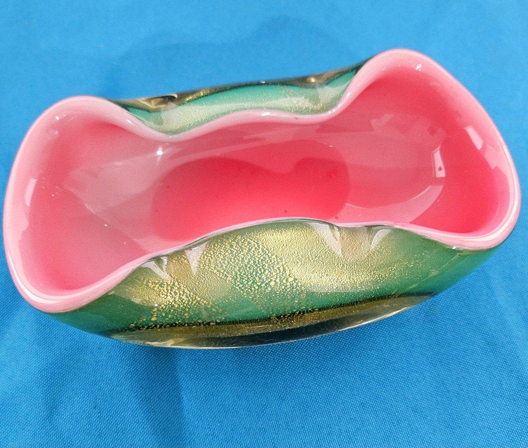 Italiano Ciotola in vetro di Murano del 1950 Archimede Seguso Pink & Greene con foglie d'oro/Polveri in vendita