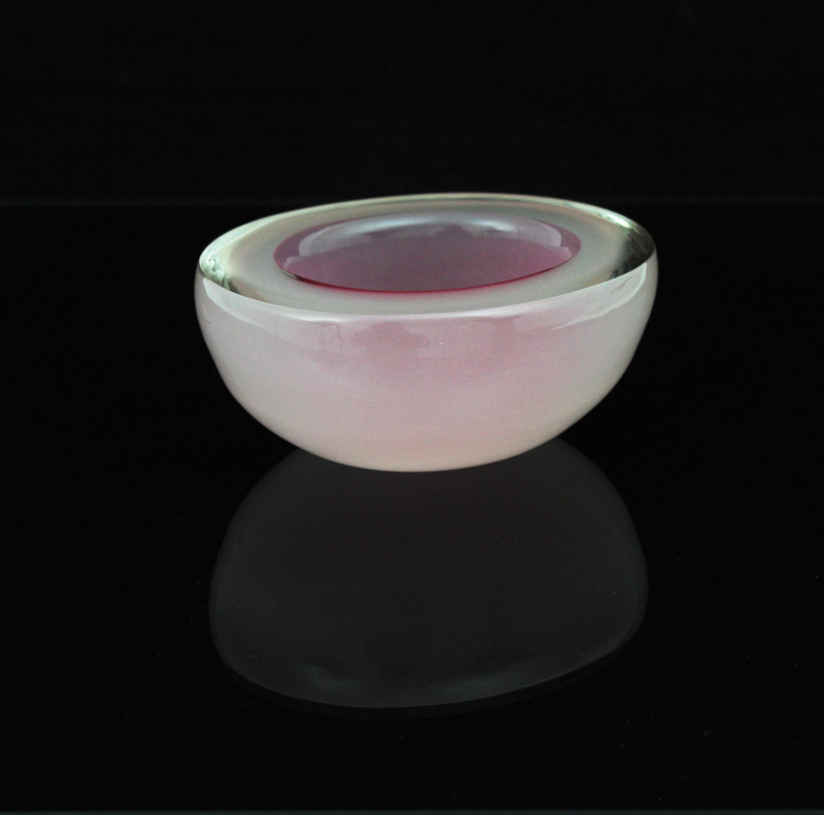 20th Century Archimede Seguso Murano Opal Pink White Alabastro Oval Geode Art Glass Bowl