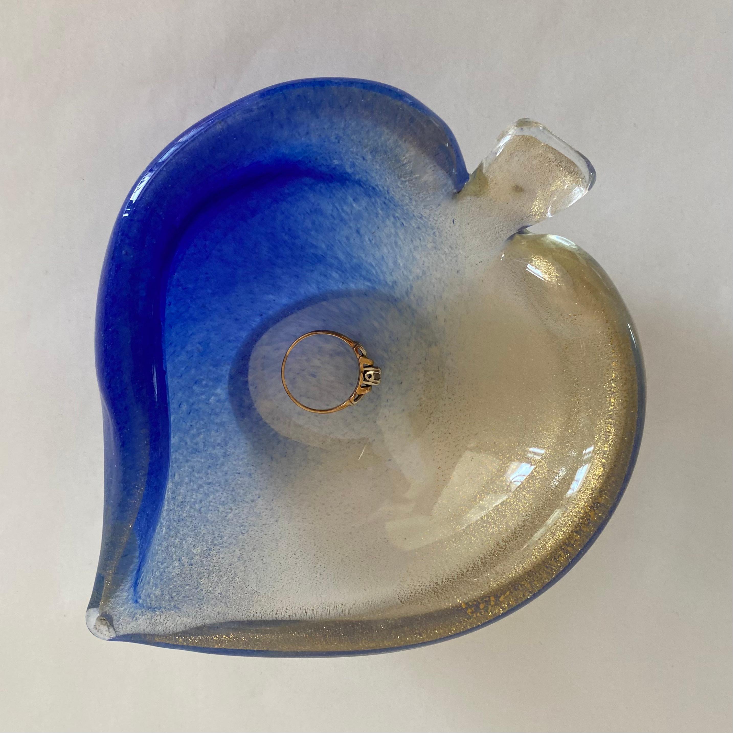 1950 ARCHIMEDE SEGUSO Vanga a forma di piatto videopoche in vetro di Murano BLU Polveri In condizioni ottime in vendita a Richmond, VA