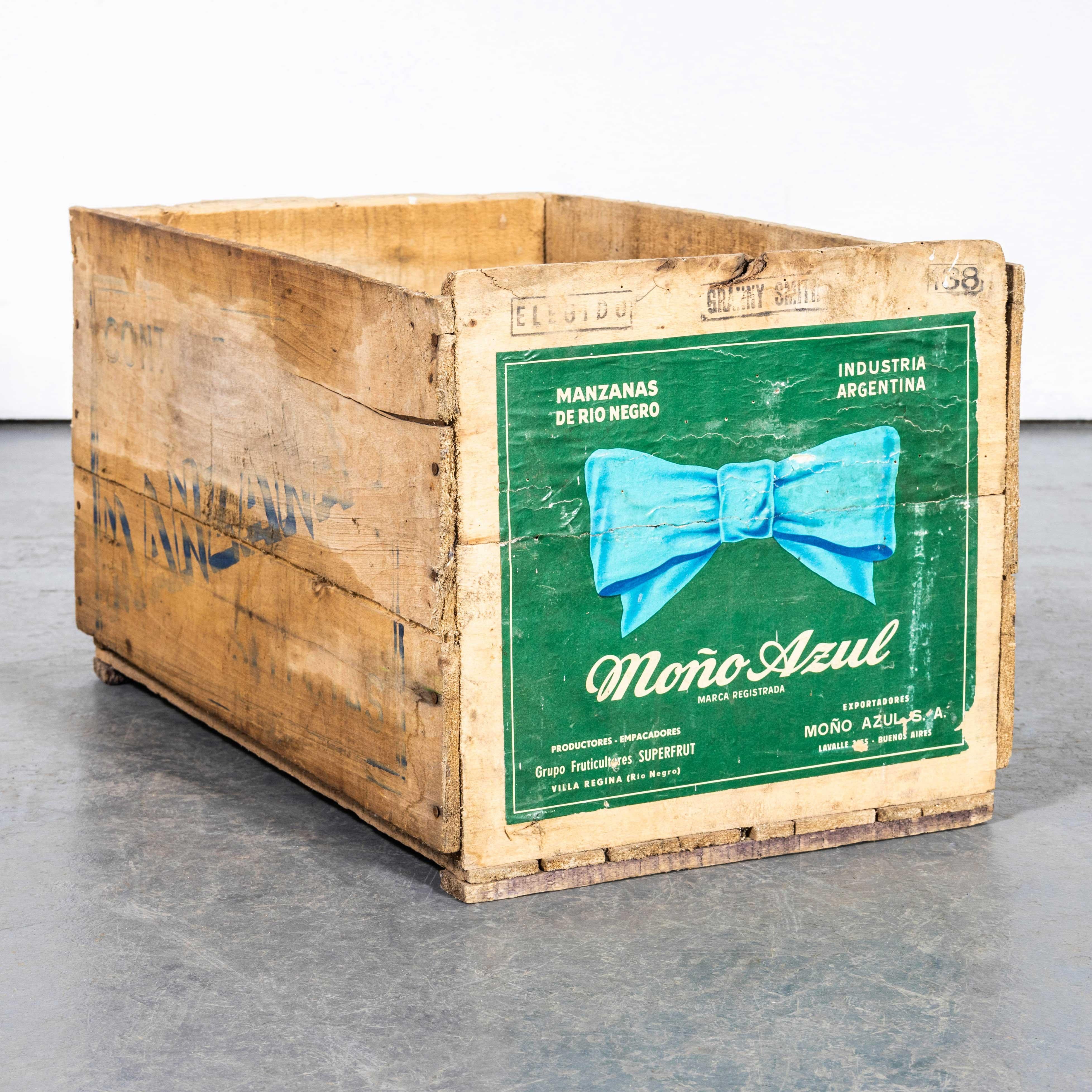 Caja de manzanas argentina de los años 50 - Manzanas. Caja original que conserva la etiqueta original.

Informe del taller:
Nuestro equipo de taller inspecciona cada producto y lleva a cabo las reparaciones necesarias para garantizar que todo salga
