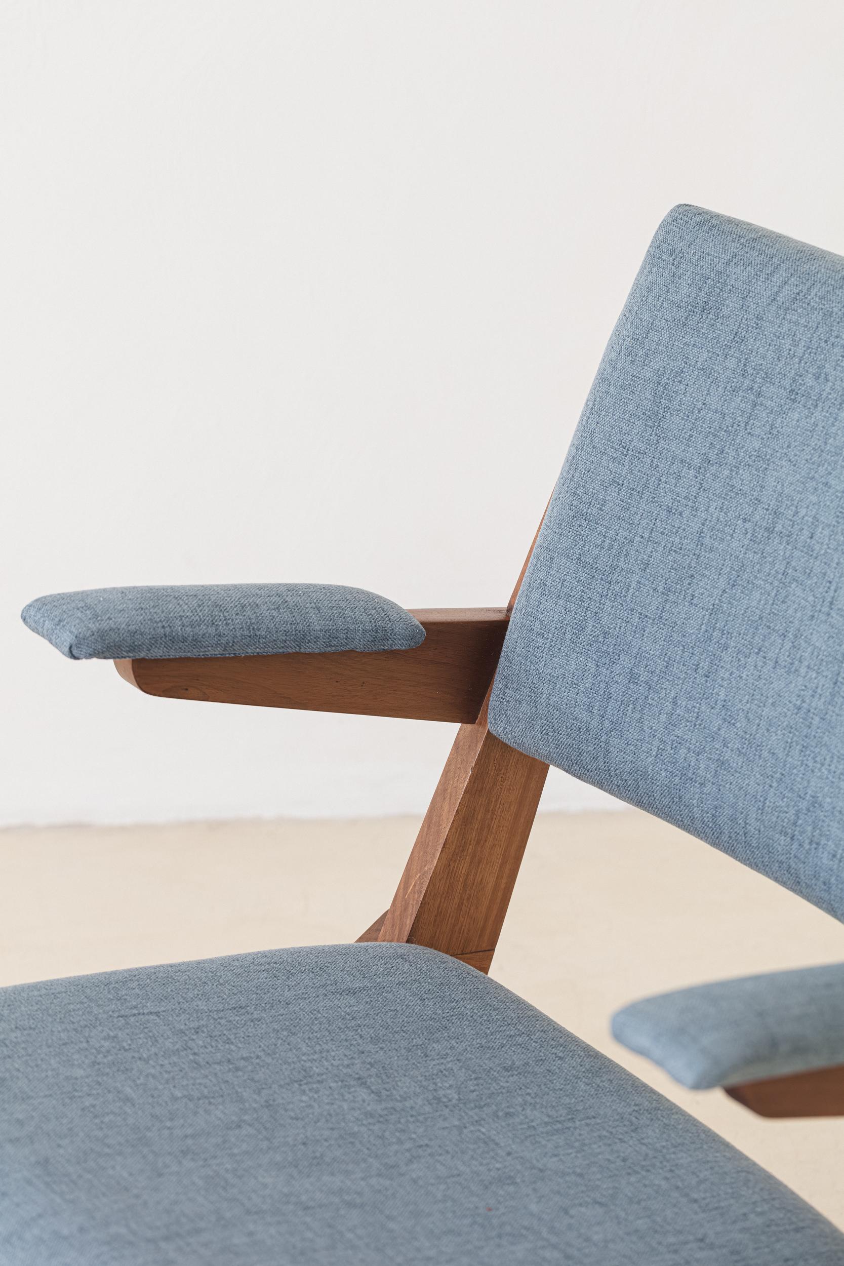 1950s Armchair by Fábrica de Móveis Pau Brasil, Brazilian Mid-century Modern For Sale 5