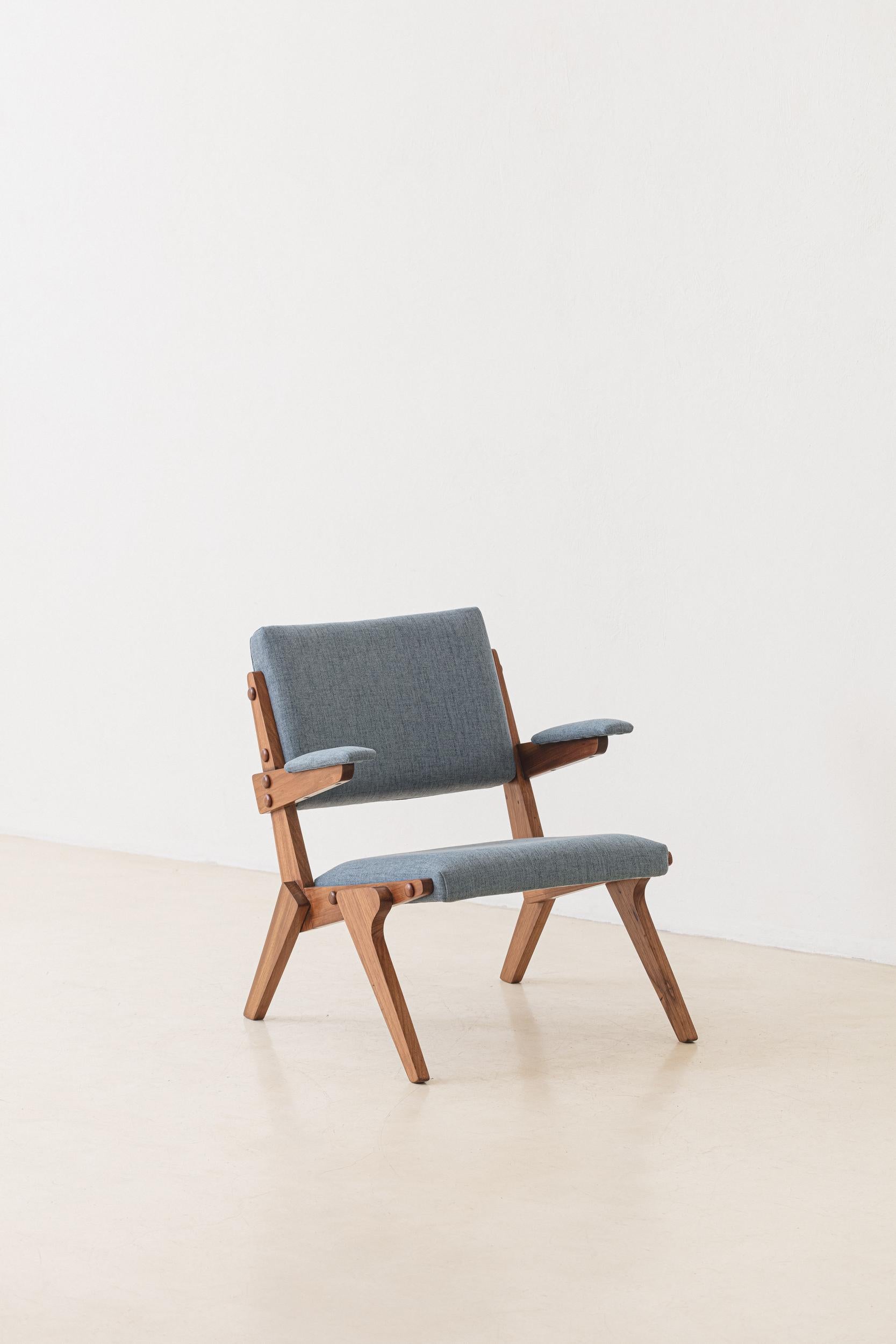 Mid-20th Century 1950s Armchair by Fábrica de Móveis Pau Brasil, Brazilian Mid-century Modern For Sale