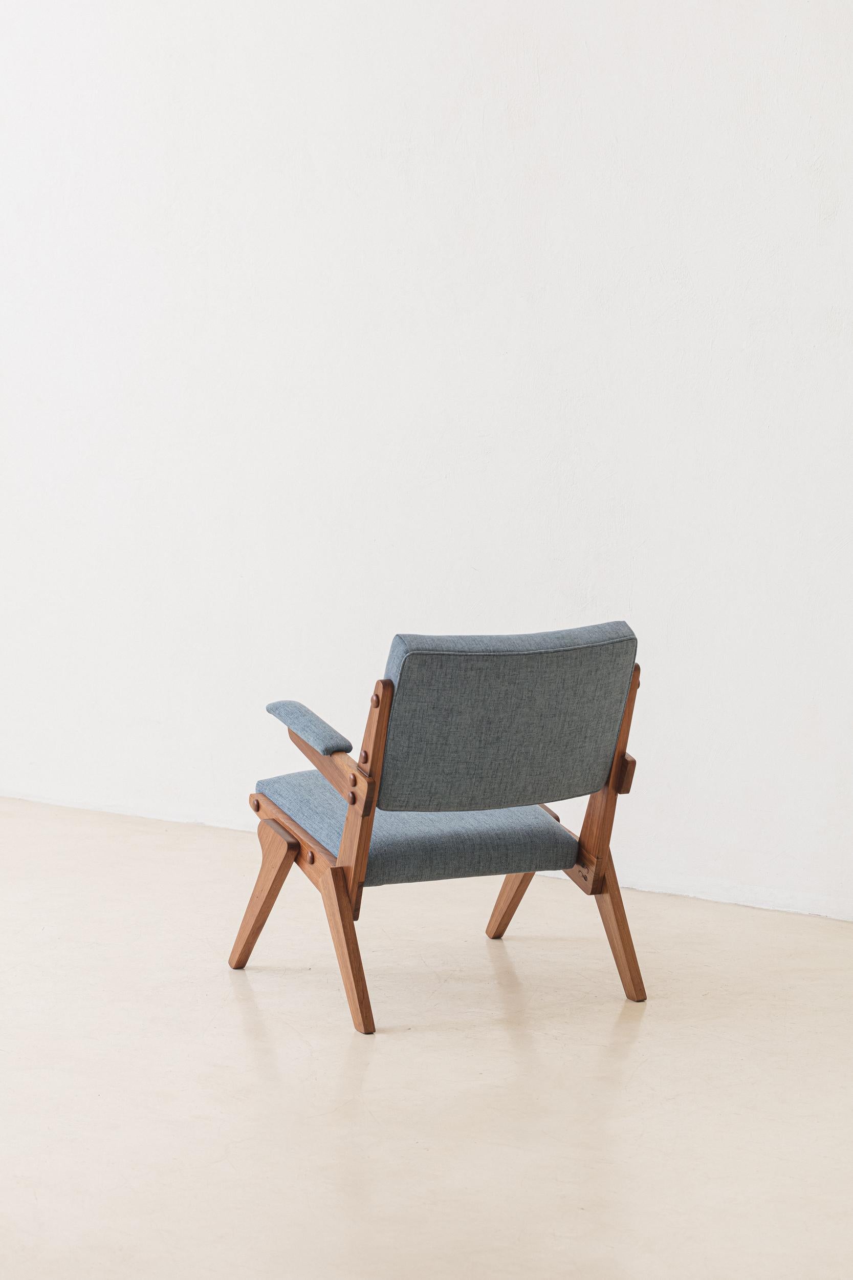 1950s Armchair by Fábrica de Móveis Pau Brasil, Brazilian Mid-century Modern For Sale 1