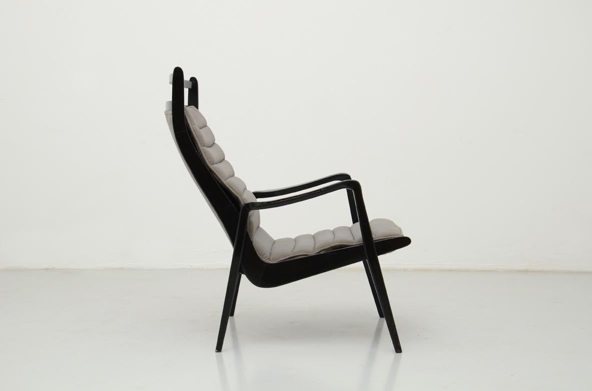 COD-054
Fauteuil dans le style de Gio Ponti, Italie, années 1950.