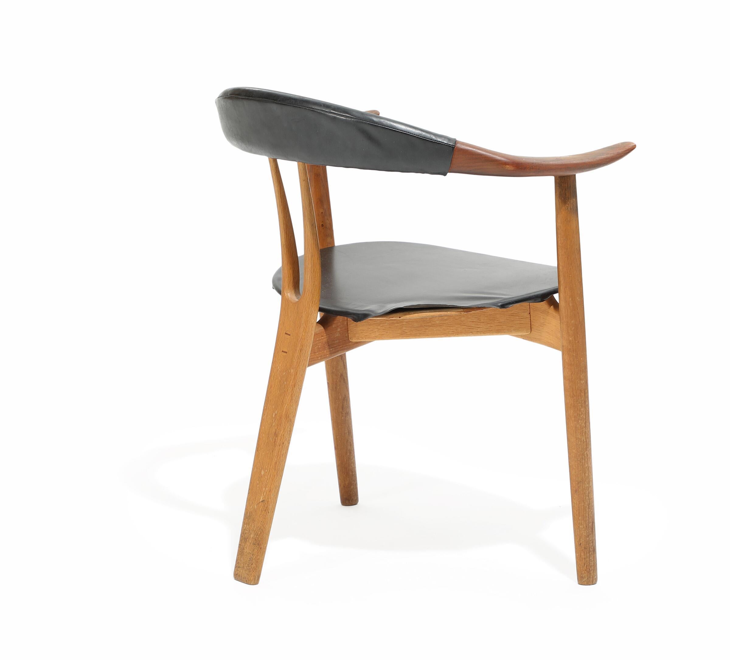 Scandinavian Modern 1950s Arne Hovmand-Olsen Rare Model 408 Armchair, Solid Teak, Leather upholstery For Sale