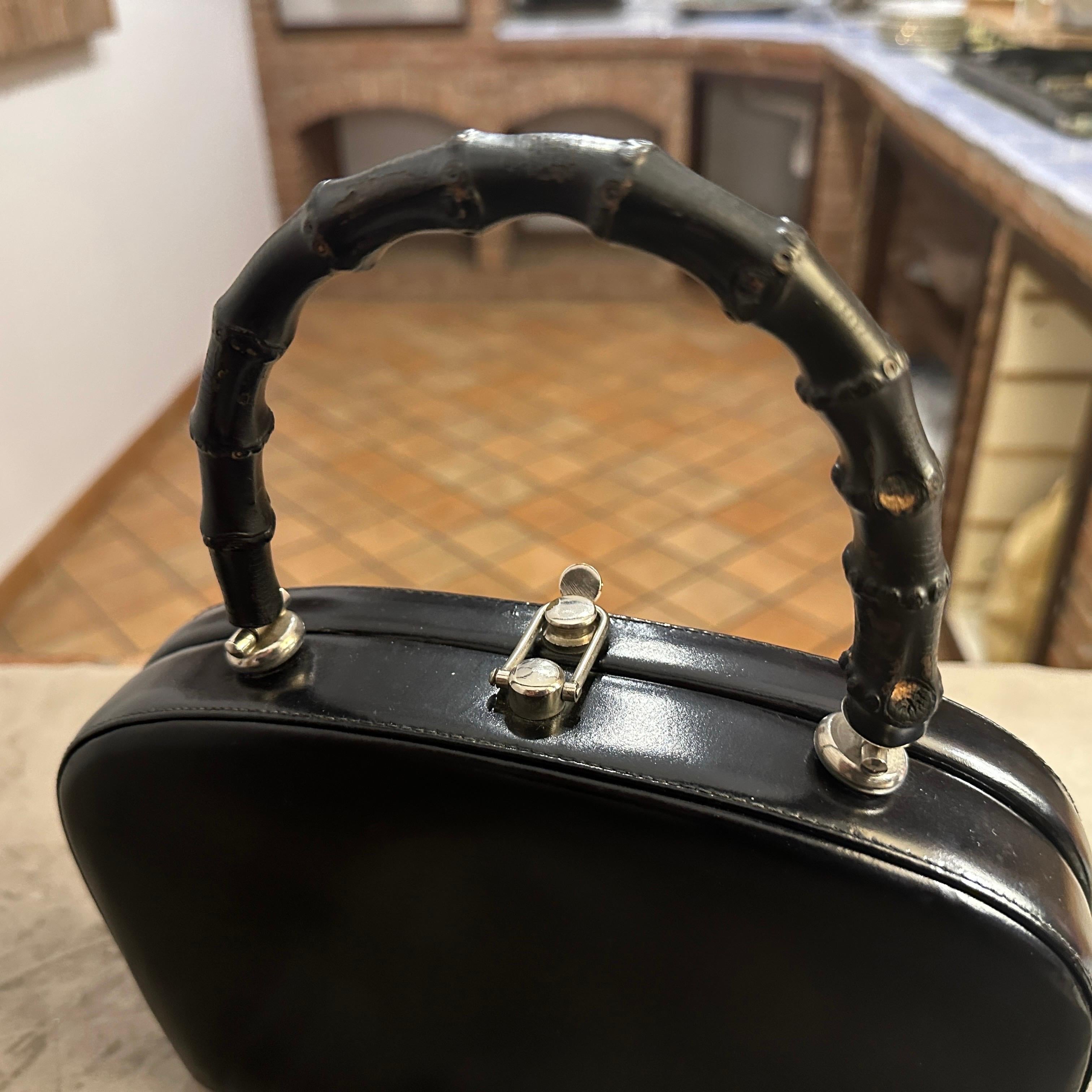 Borsa Art Deco anni '50 in pelle nera e Wood italiana con manico superiore in vendita 3