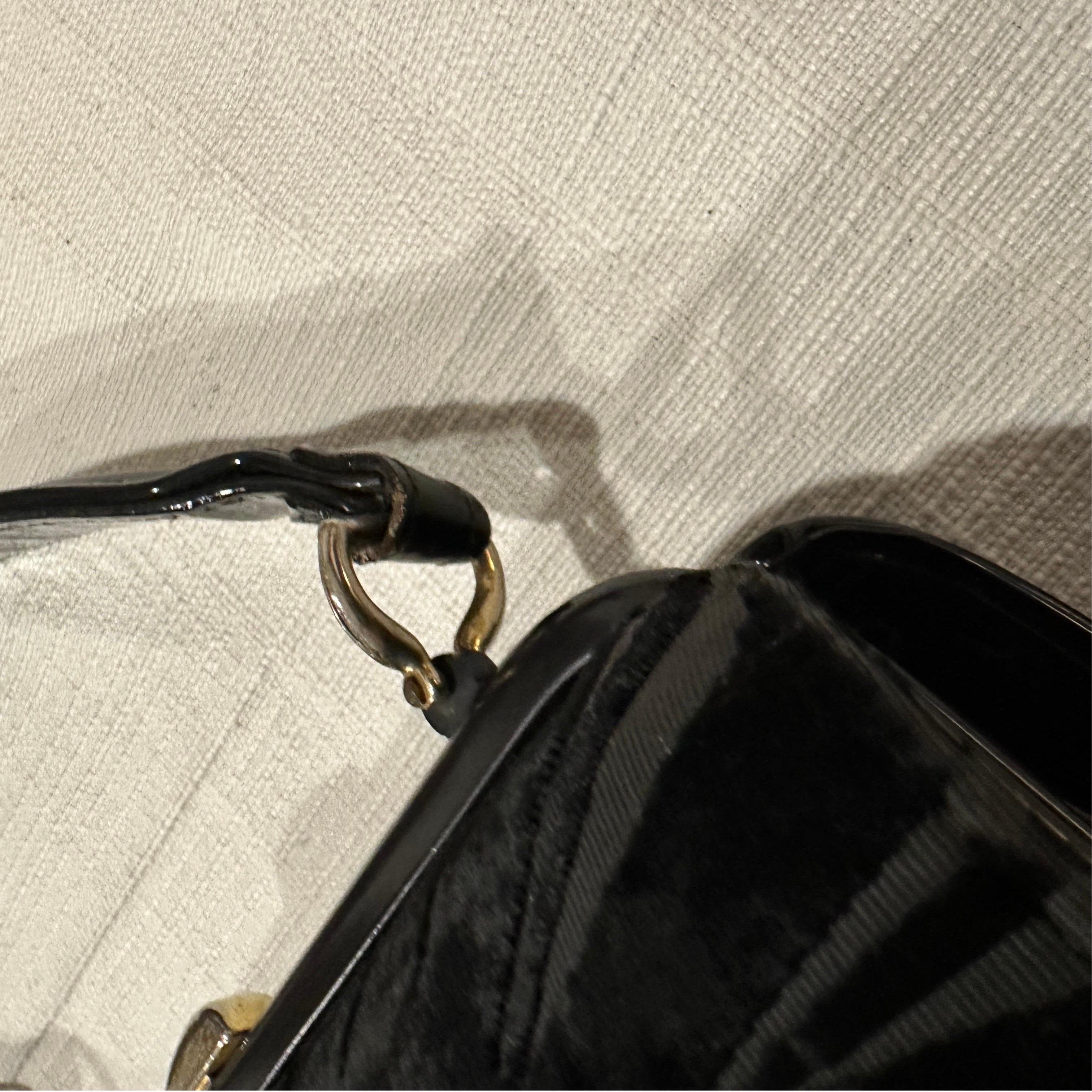 Borsa a manico alto in velluto nero italiano Art Deco anni '50 in vendita 4