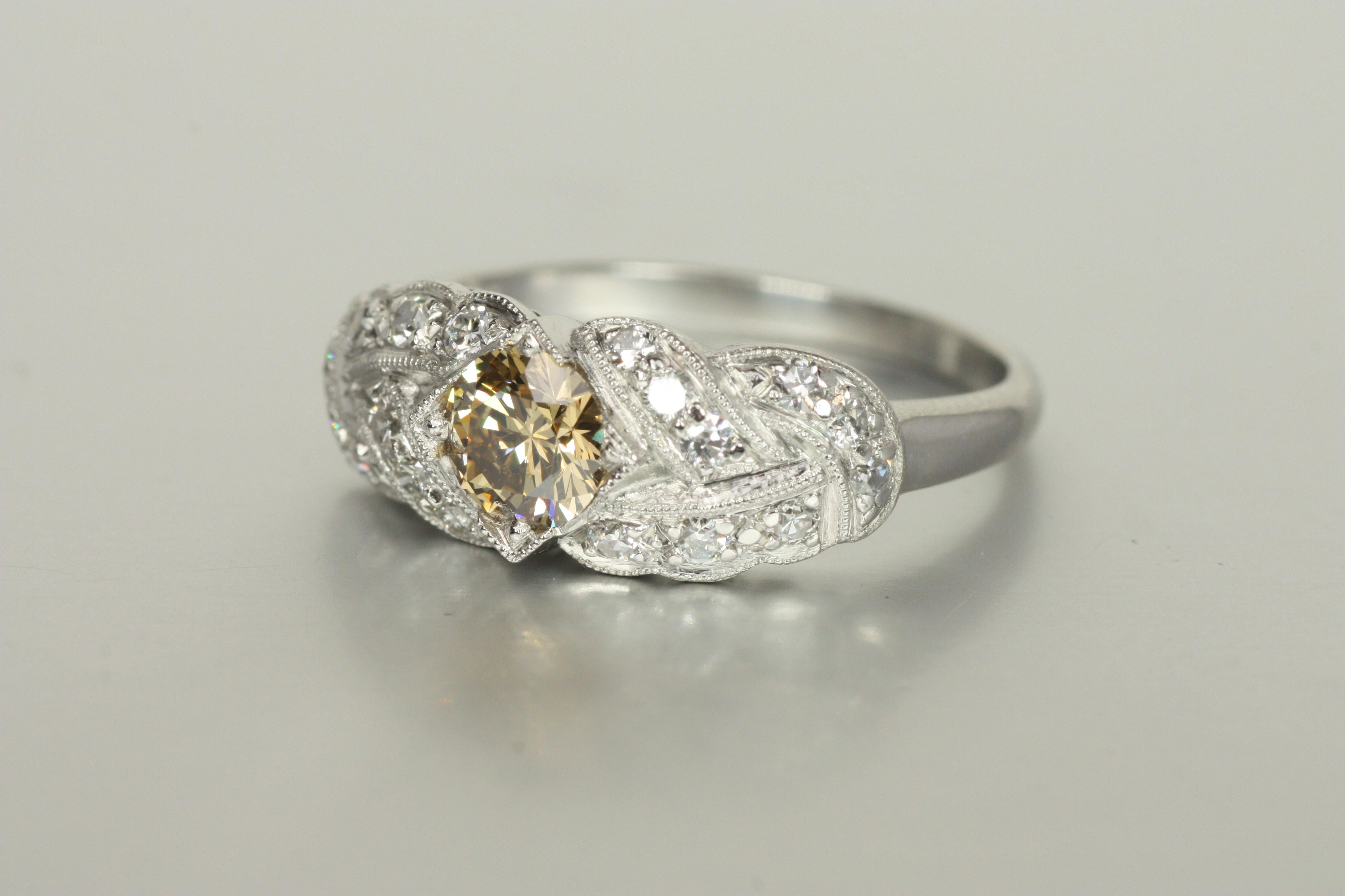 1930s Art Deco Woven Pavé Engagement Ring – 0.85ct Brown & White Diamonds Plat In Excellent Condition For Sale In Santa Monica, CA