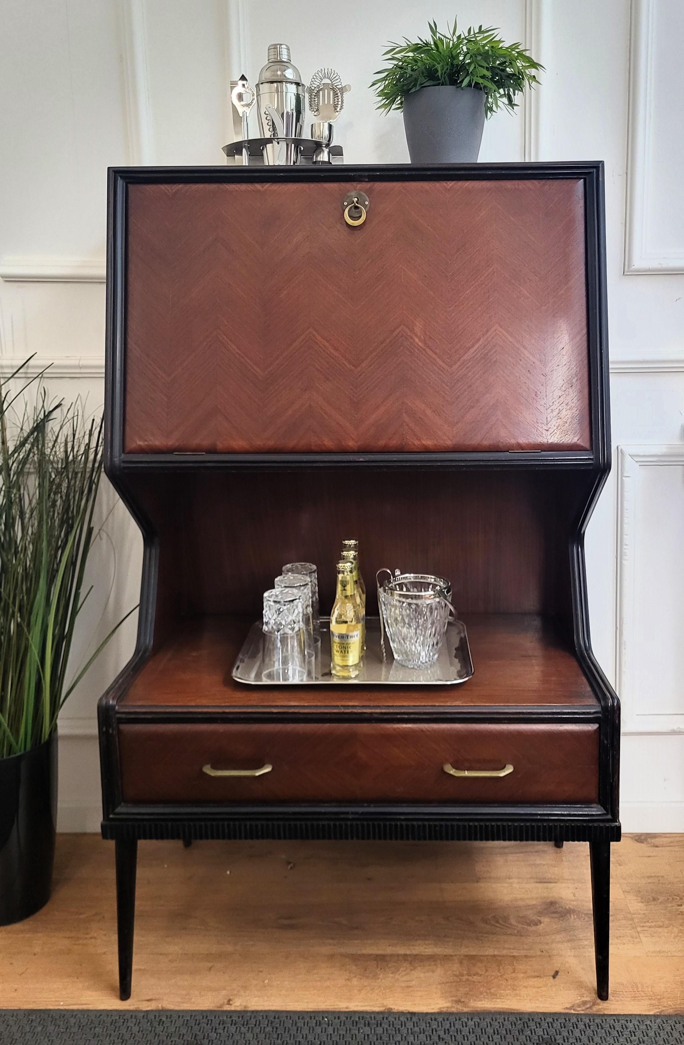 1950s Art Deco Mid-Century Italian Walnut Wood and Brass Tall Dry Bar Cabinet 1