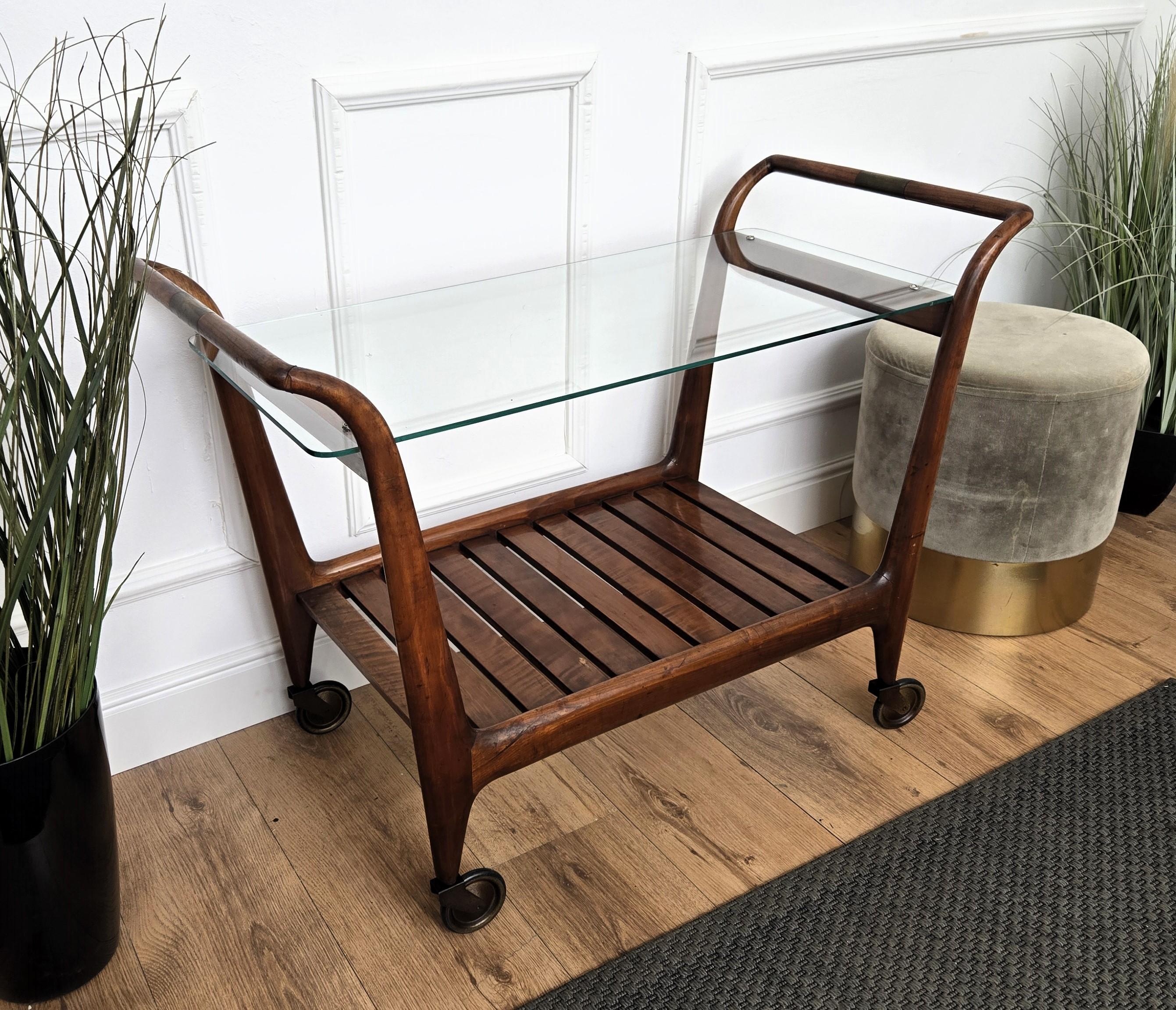 1950s Art Deco Mid-Century Italian Wood and Brass Dry Bar Cabinet Liquor Cart en vente 3