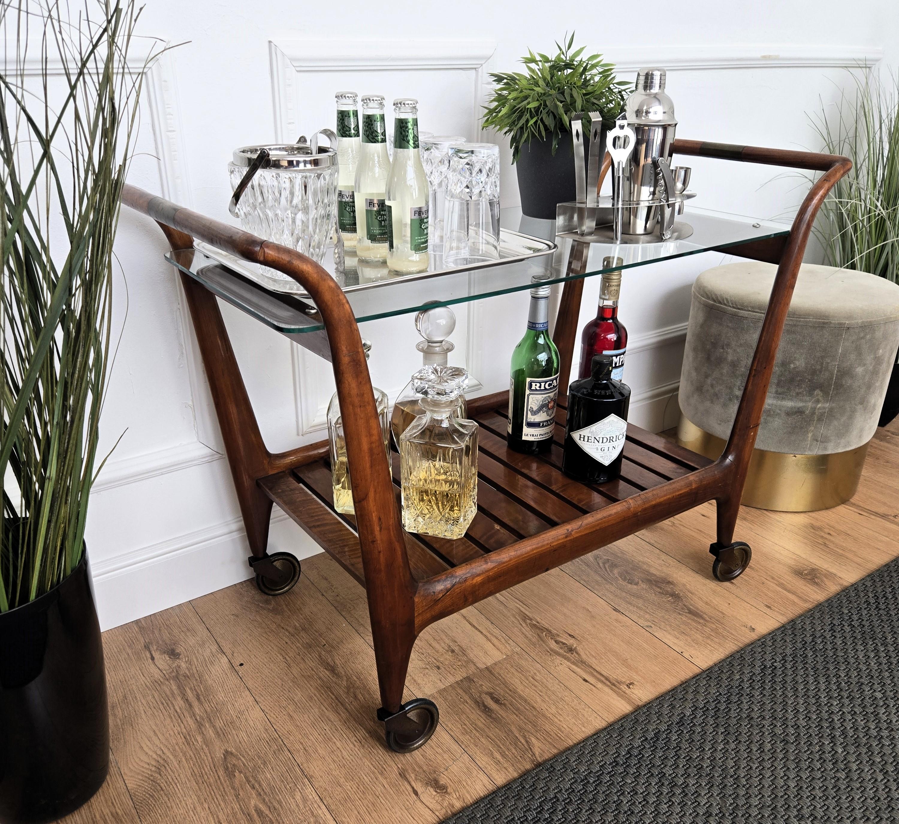 Art déco 1950s Art Deco Mid-Century Italian Wood and Brass Dry Bar Cabinet Liquor Cart en vente