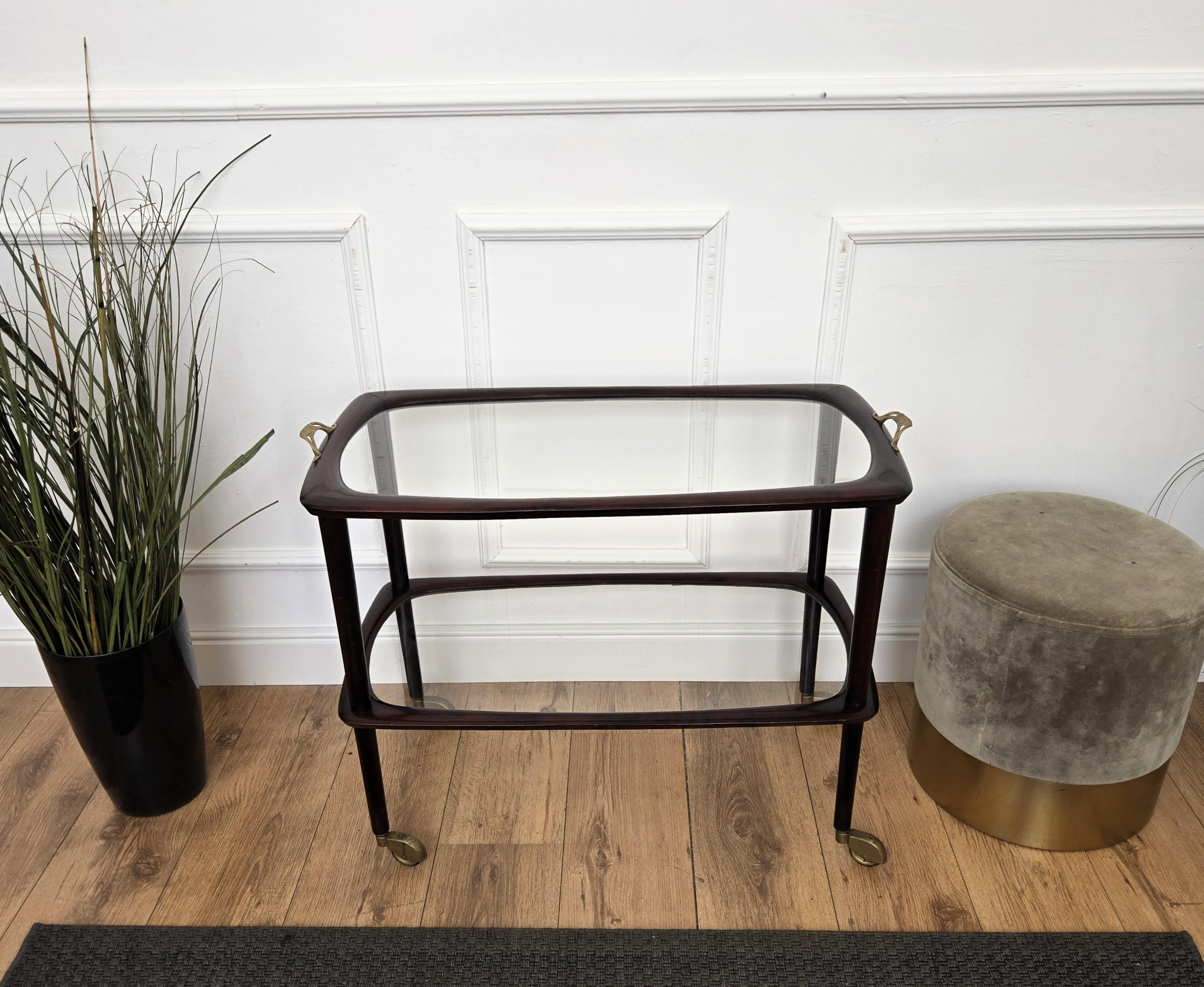 Ottone Carrello per liquori da bar in legno e ottone Art Deco del 1950, metà secolo, italiano in vendita