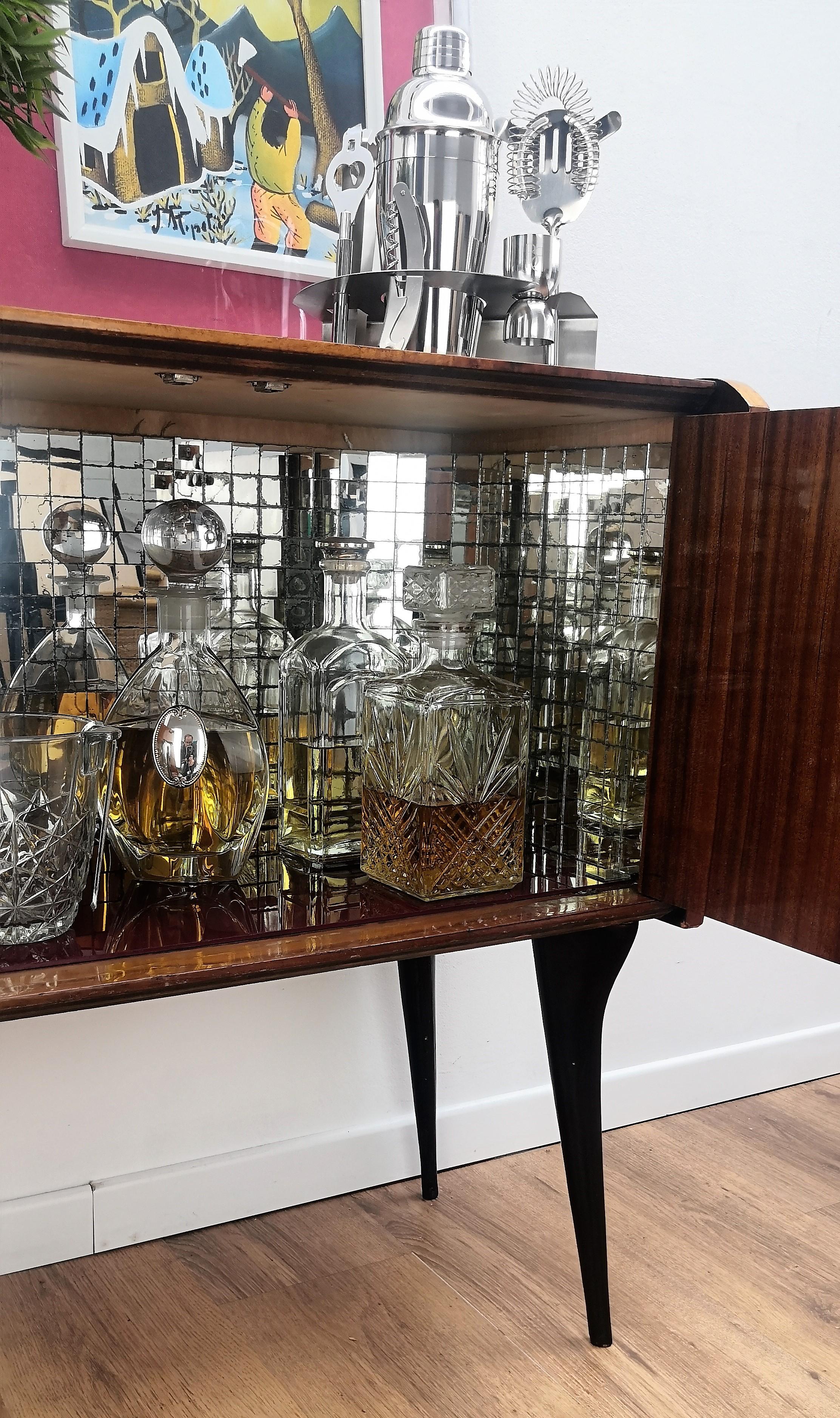 Mid-Century Modern 1950s Art Deco Midcentury Regency Italian Walnut, Burl & Mirror Dry Bar Cabinet