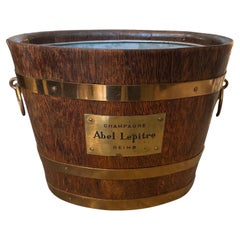 Enfriador de vino francés Art Déco de roble y latón de los años 50 para champán Abel Lepitre