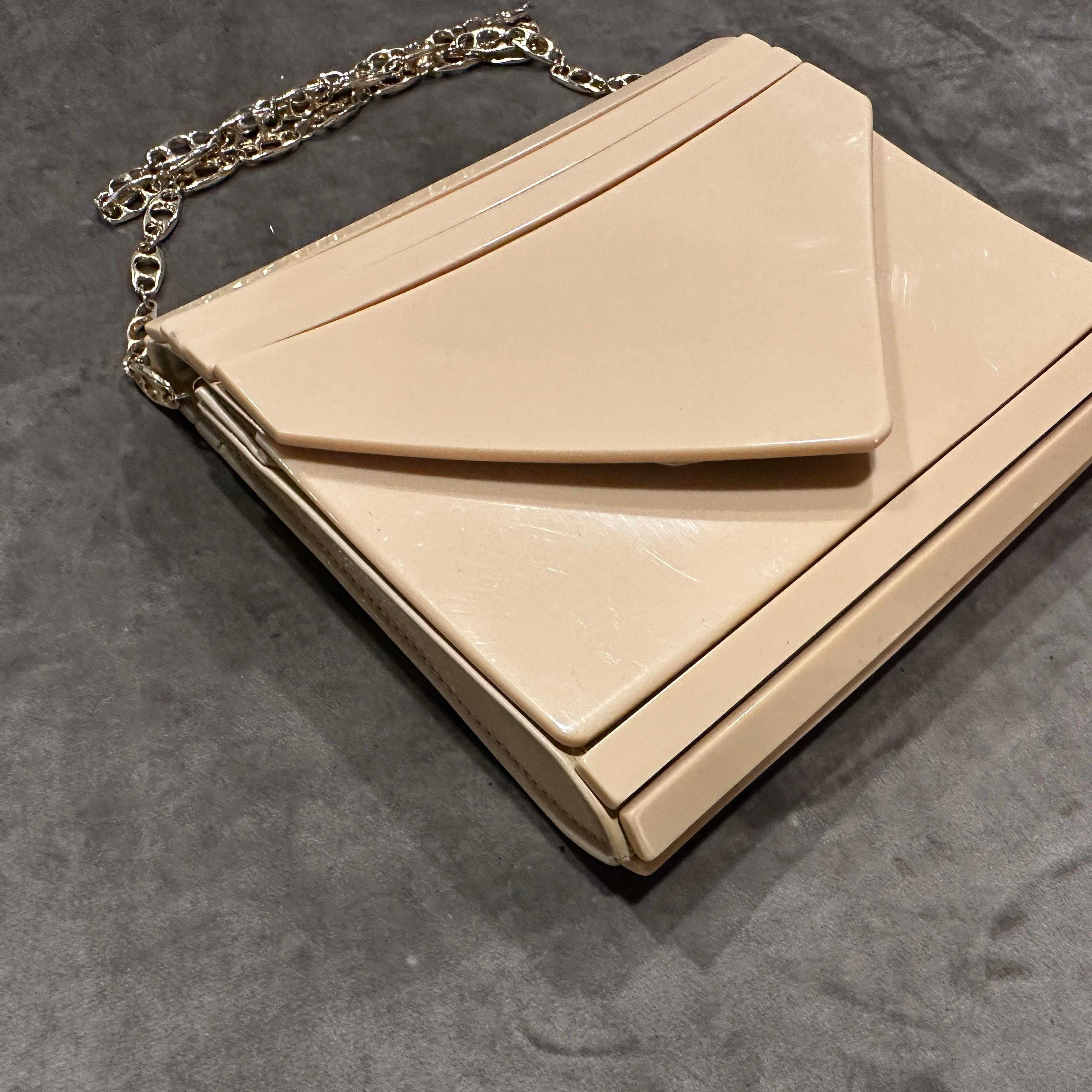Sac de soirée en bakélite et cuir de couleur crème, style Art déco des années 1950 en vente 2