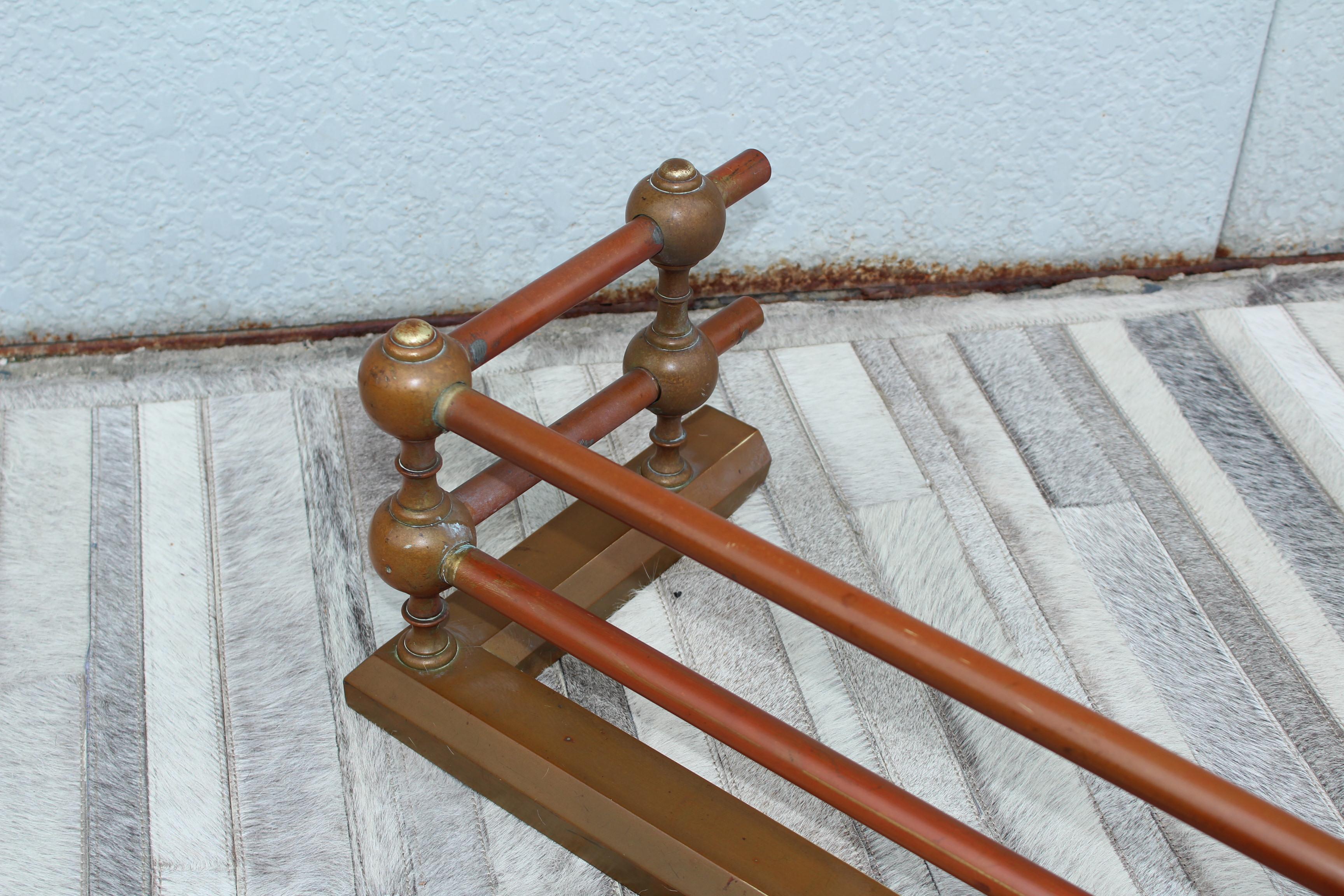 1950's Art Deco Style Solid Brass Fireplace Fender 3
