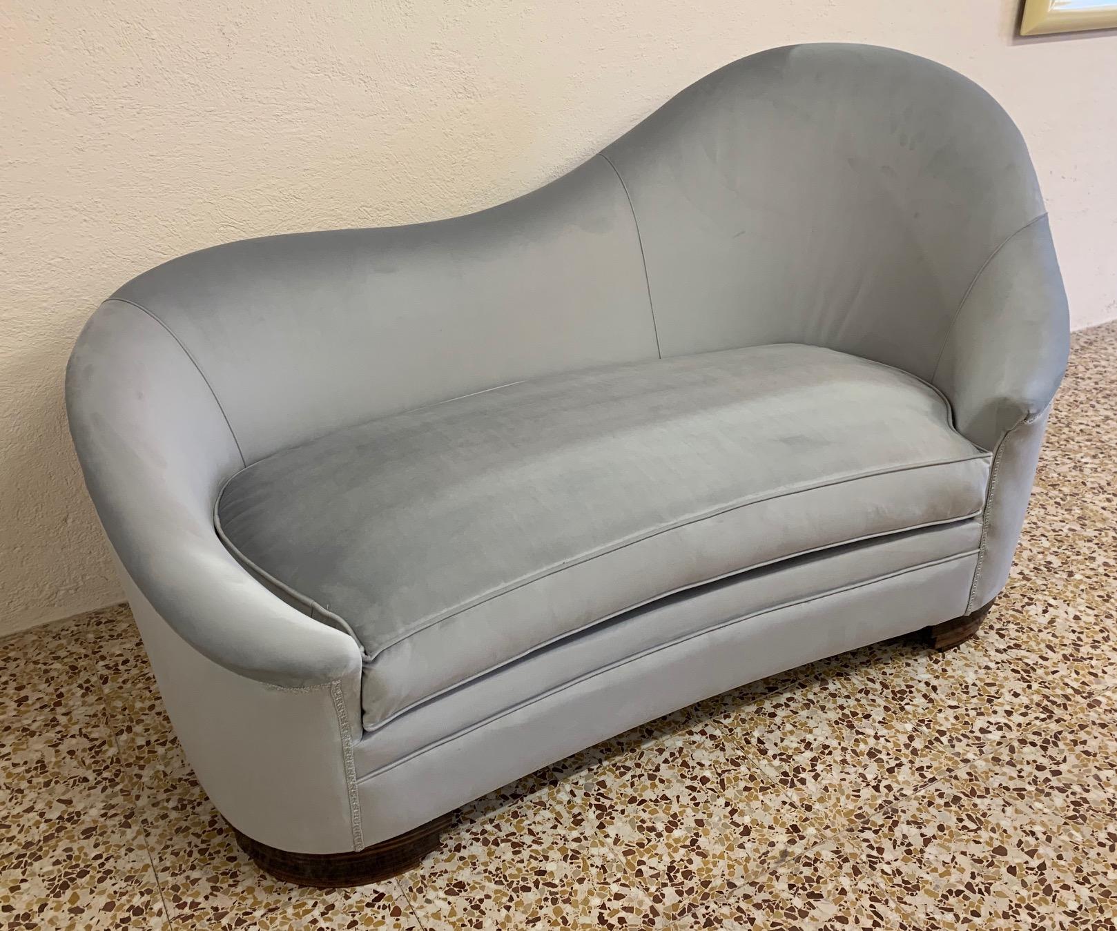 1950s Art Deco Velvet and Macassar Sofa In Good Condition In Meda, MB