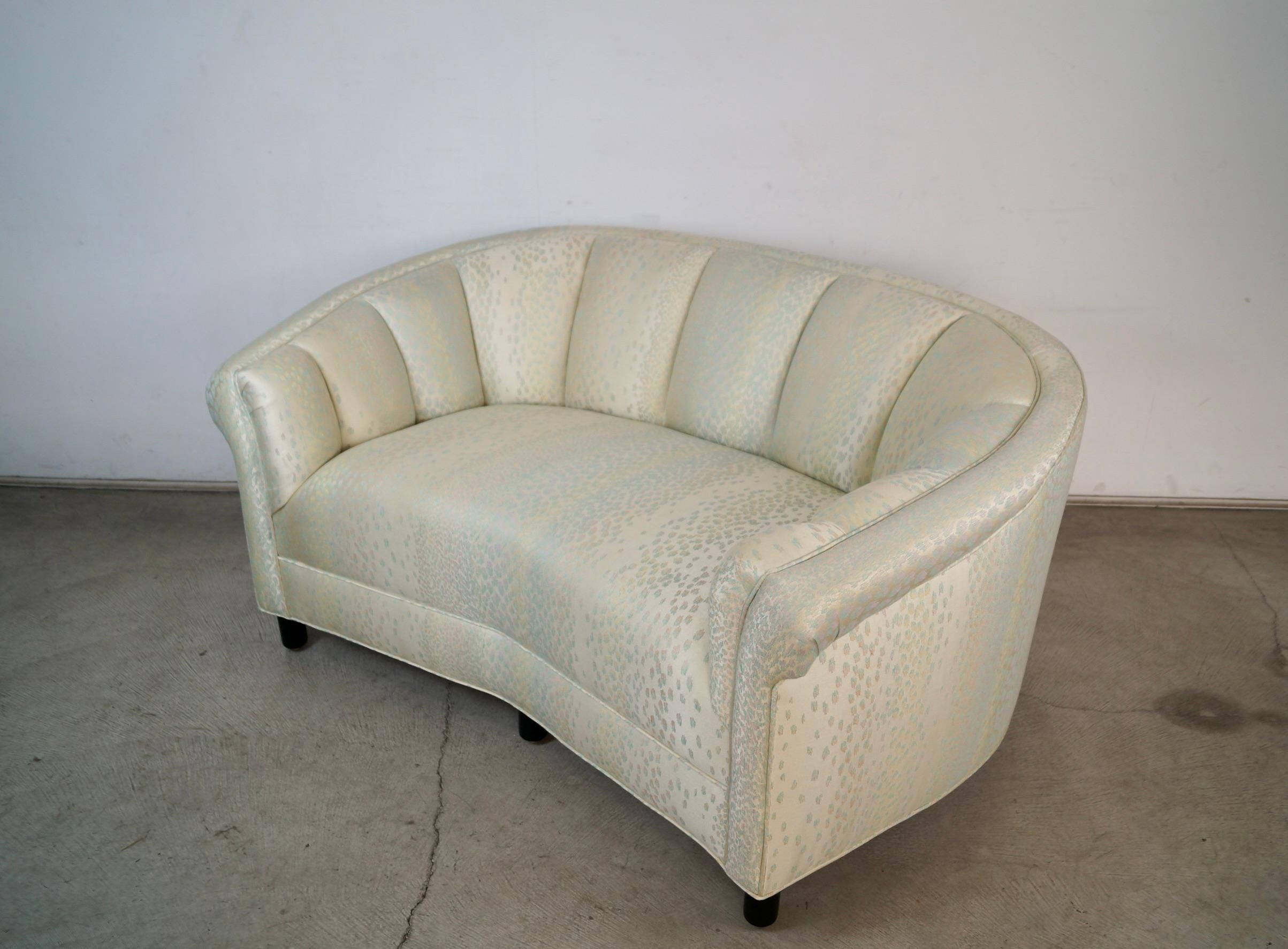 Americano Divano a due piazze con piedistallo in stile Art Deco del 1950 di Vladimir Kagan in vendita