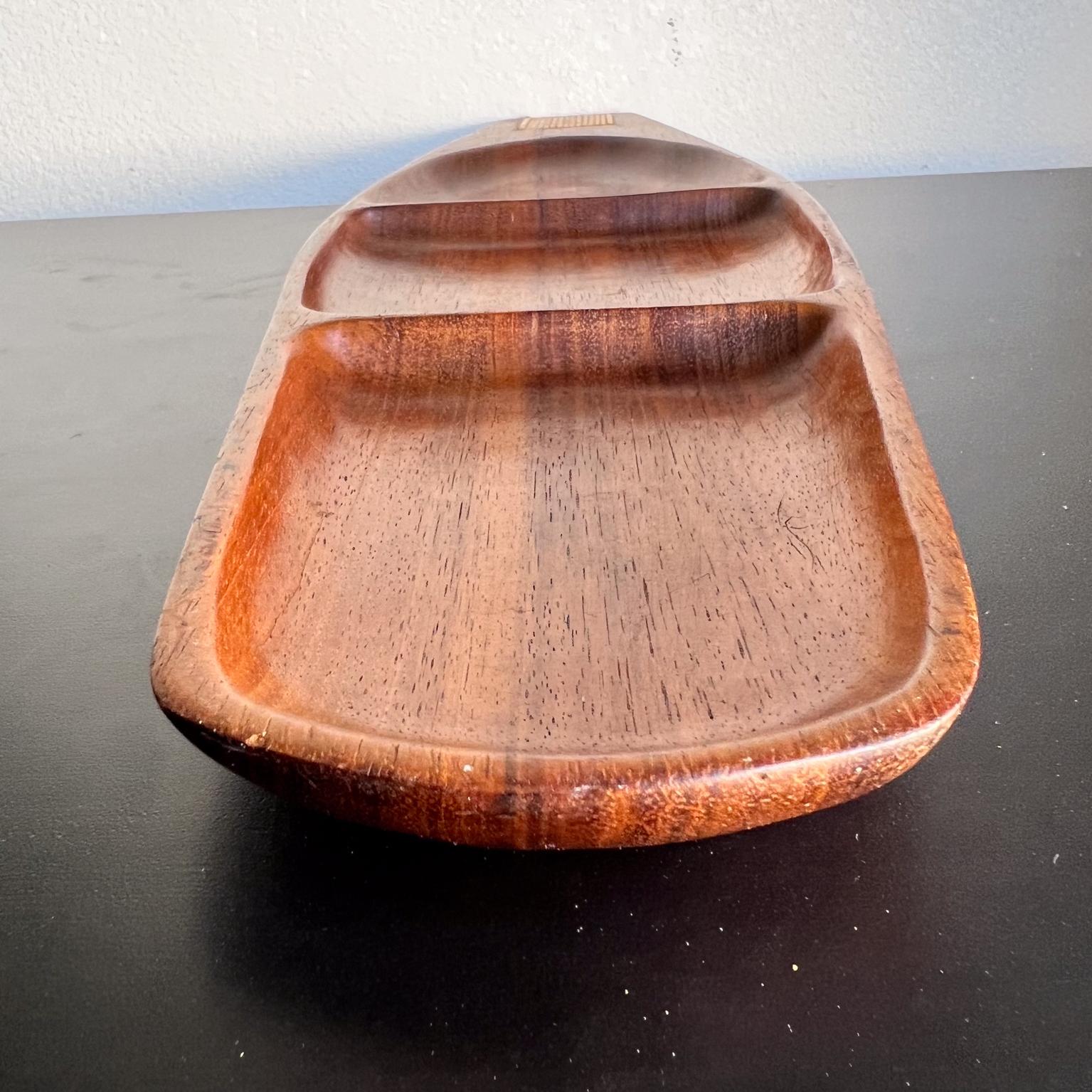 1950er Arthur Umanoff für Raymor Abgeteiltes Holz Serviertablett im Zustand „Gut“ im Angebot in Chula Vista, CA