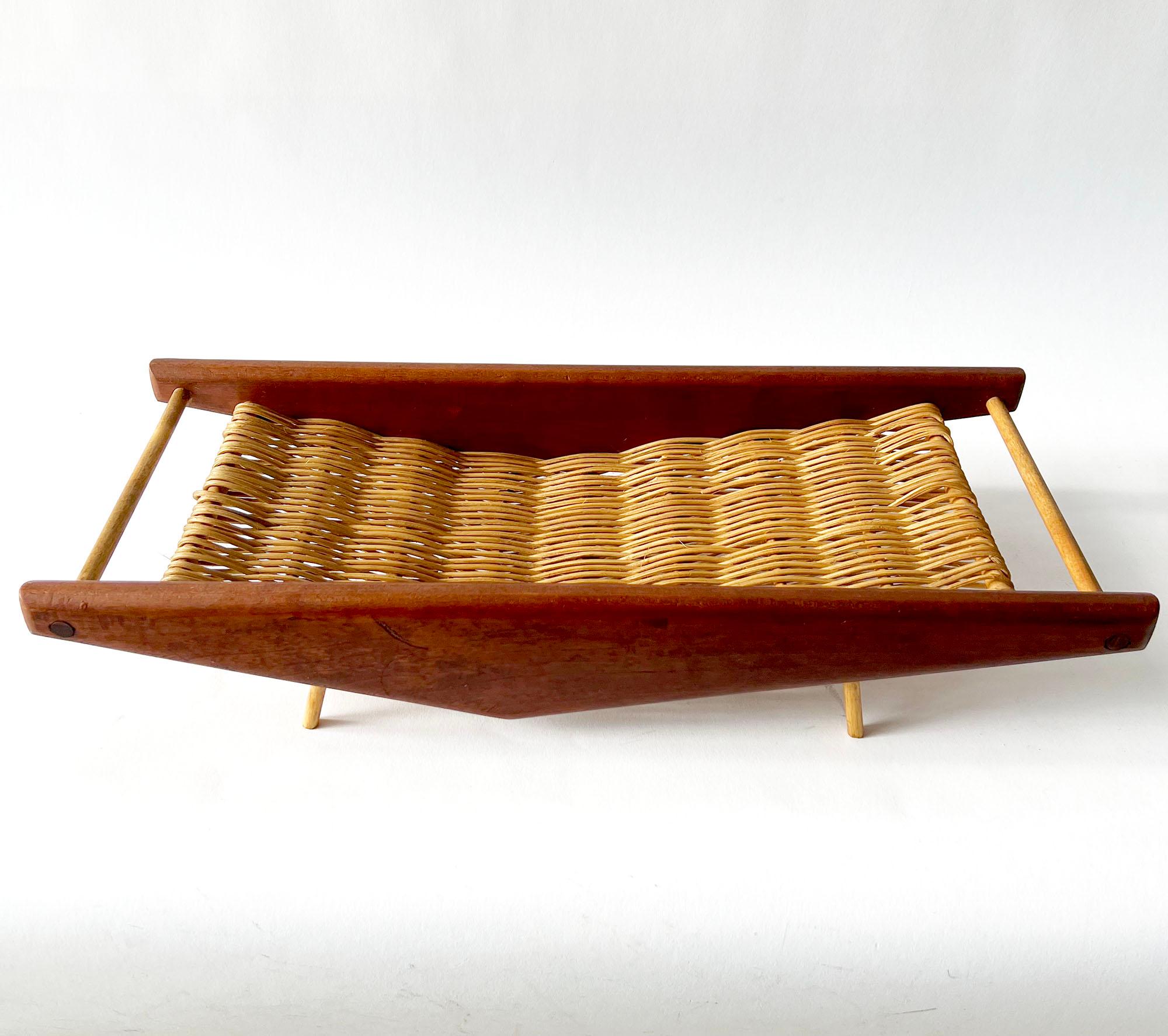 1950s, Arthur Umanoff Teak Wood with Hand Woven Wicker Rattan Basket In Good Condition For Sale In Palm Springs, CA